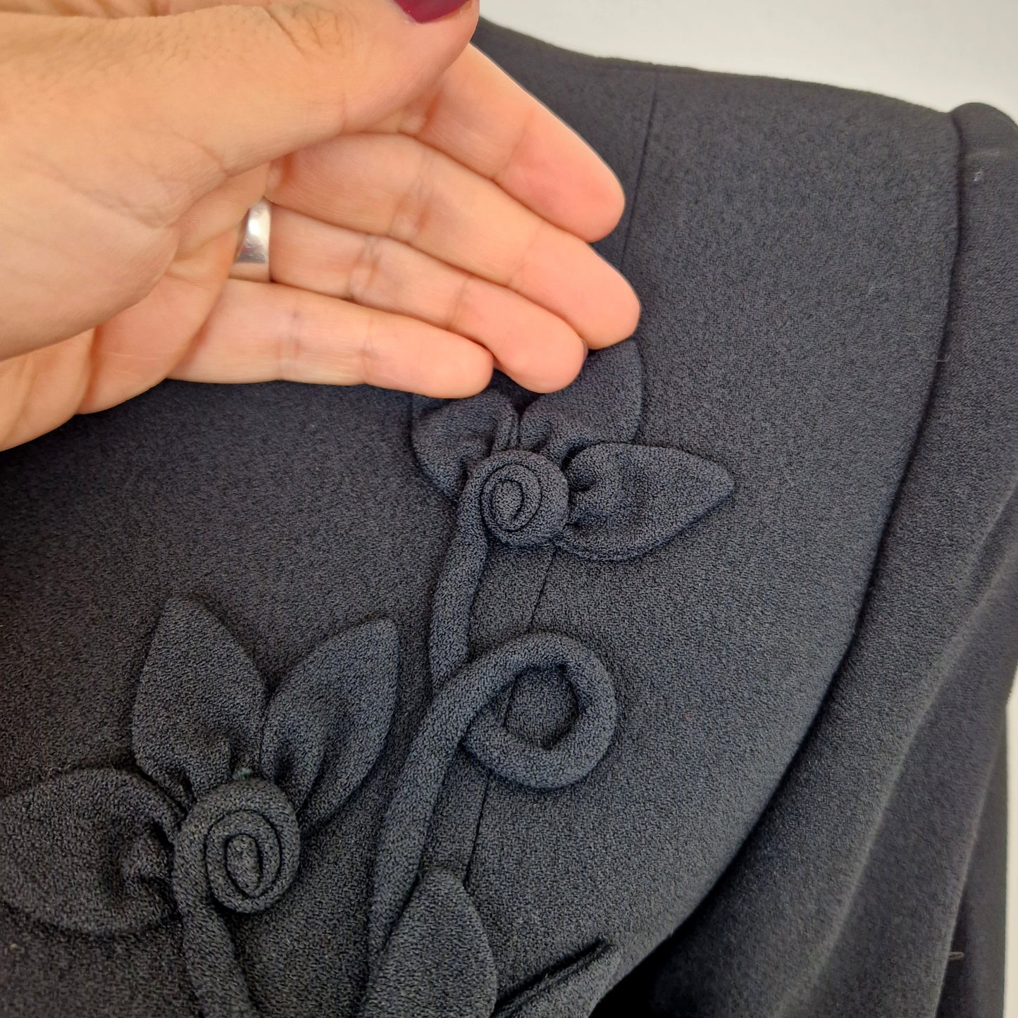 Norma Kamali | Giacca vintage con fiori applicati 1988