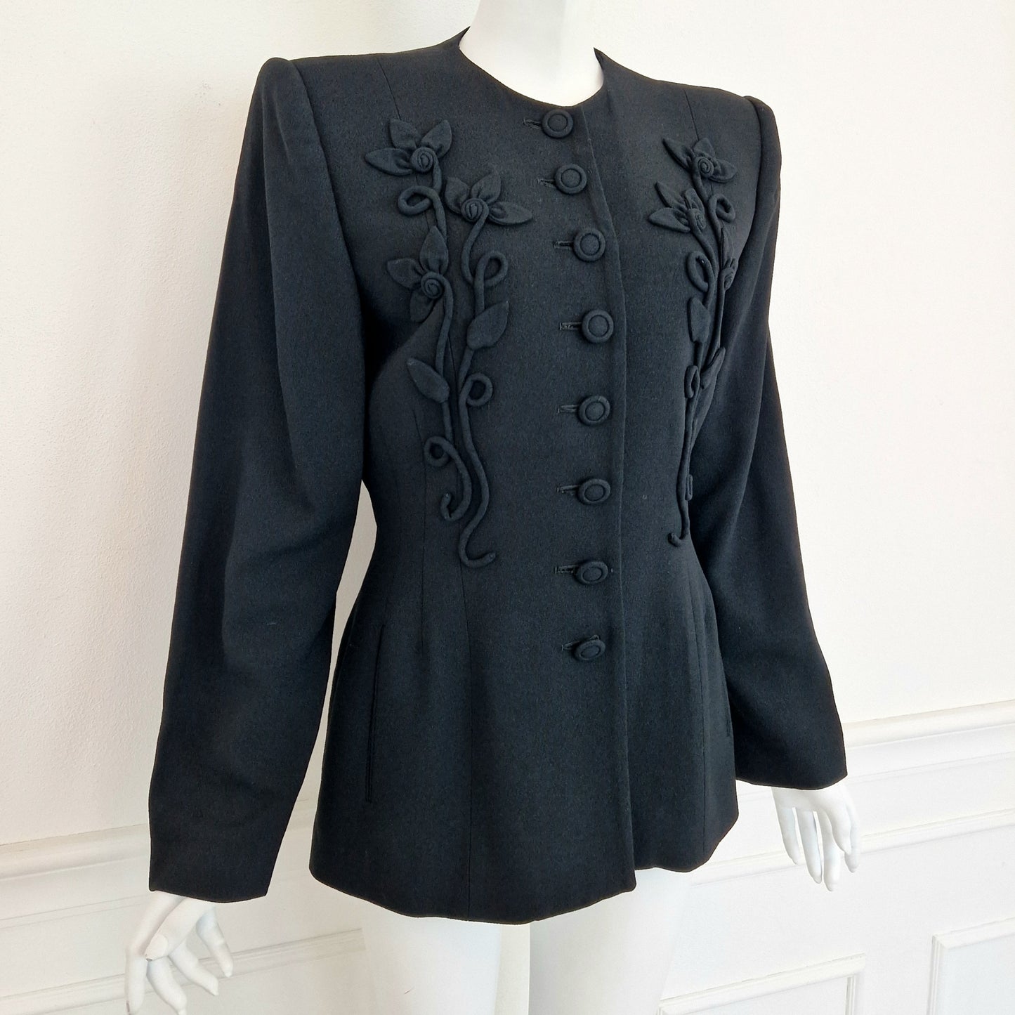 Norma Kamali | Giacca vintage con fiori applicati 1988