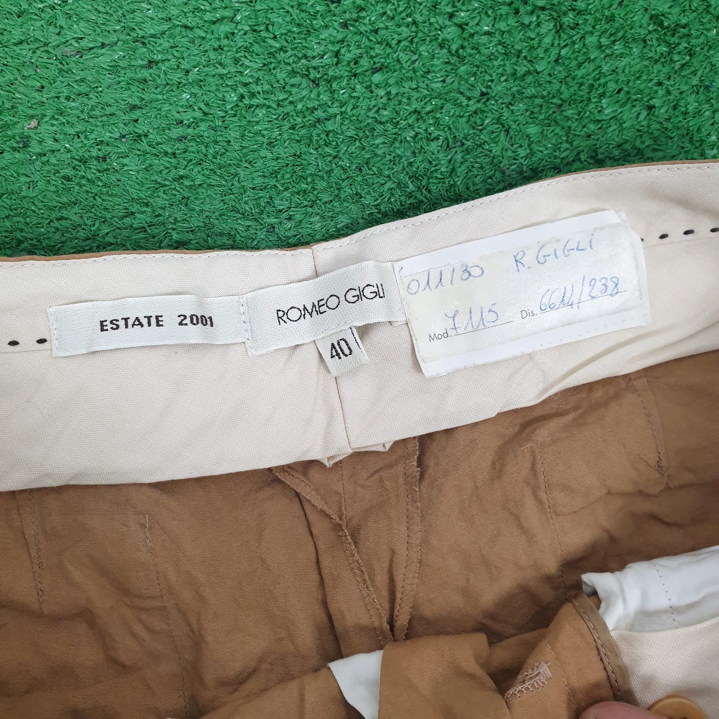 Pantaloni Romeo Gigli estate 2001