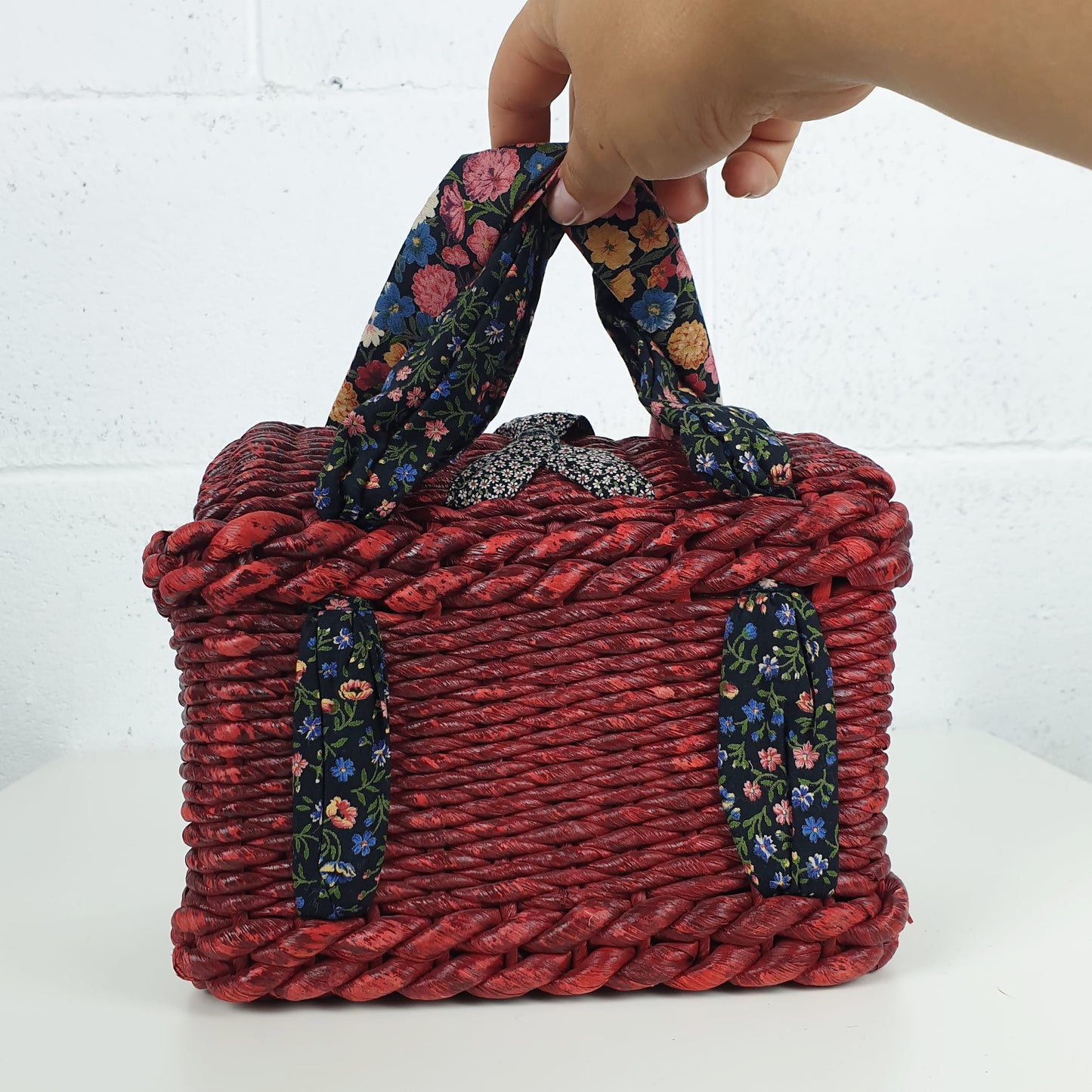 Borsa in vimini rossa