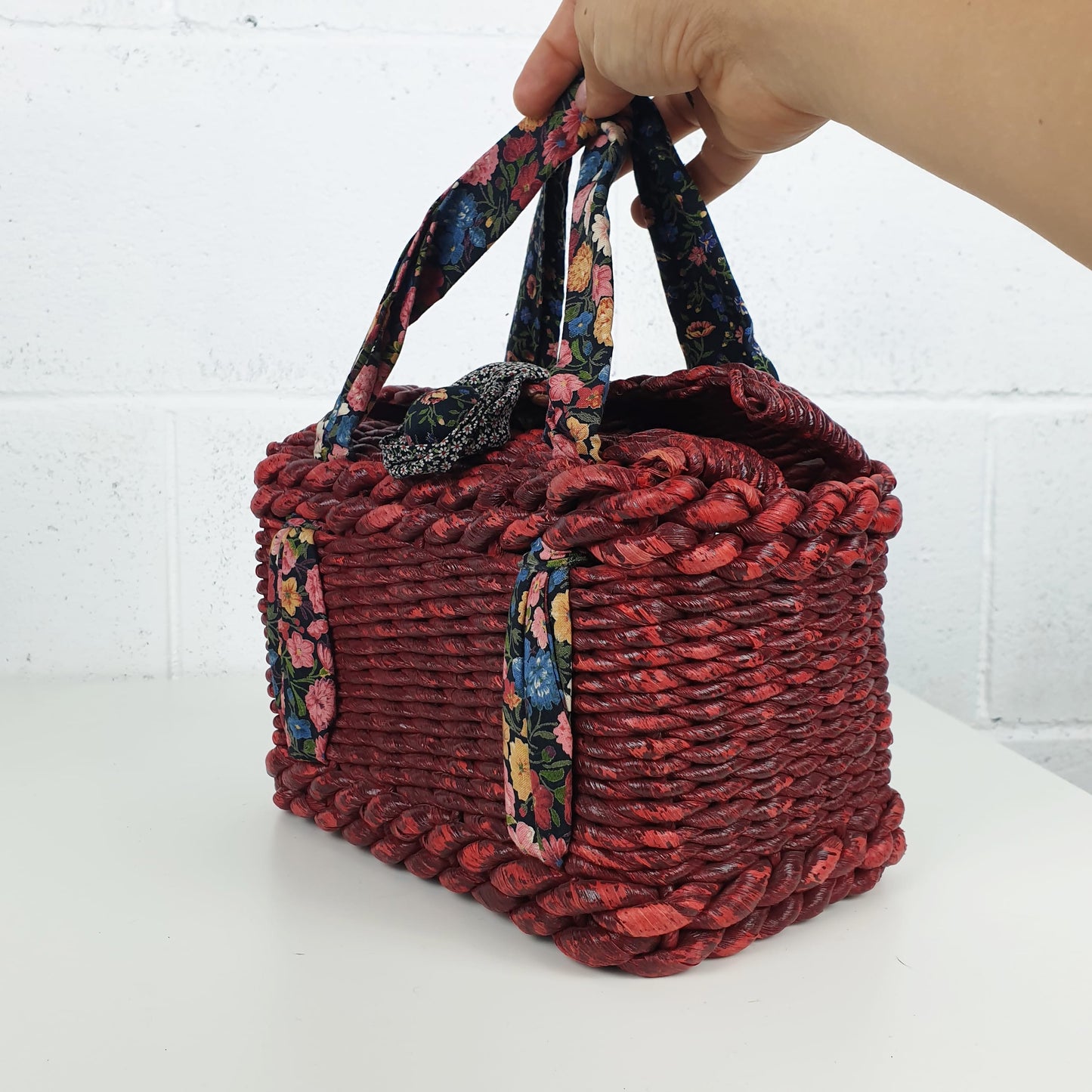 Borsa in vimini rossa
