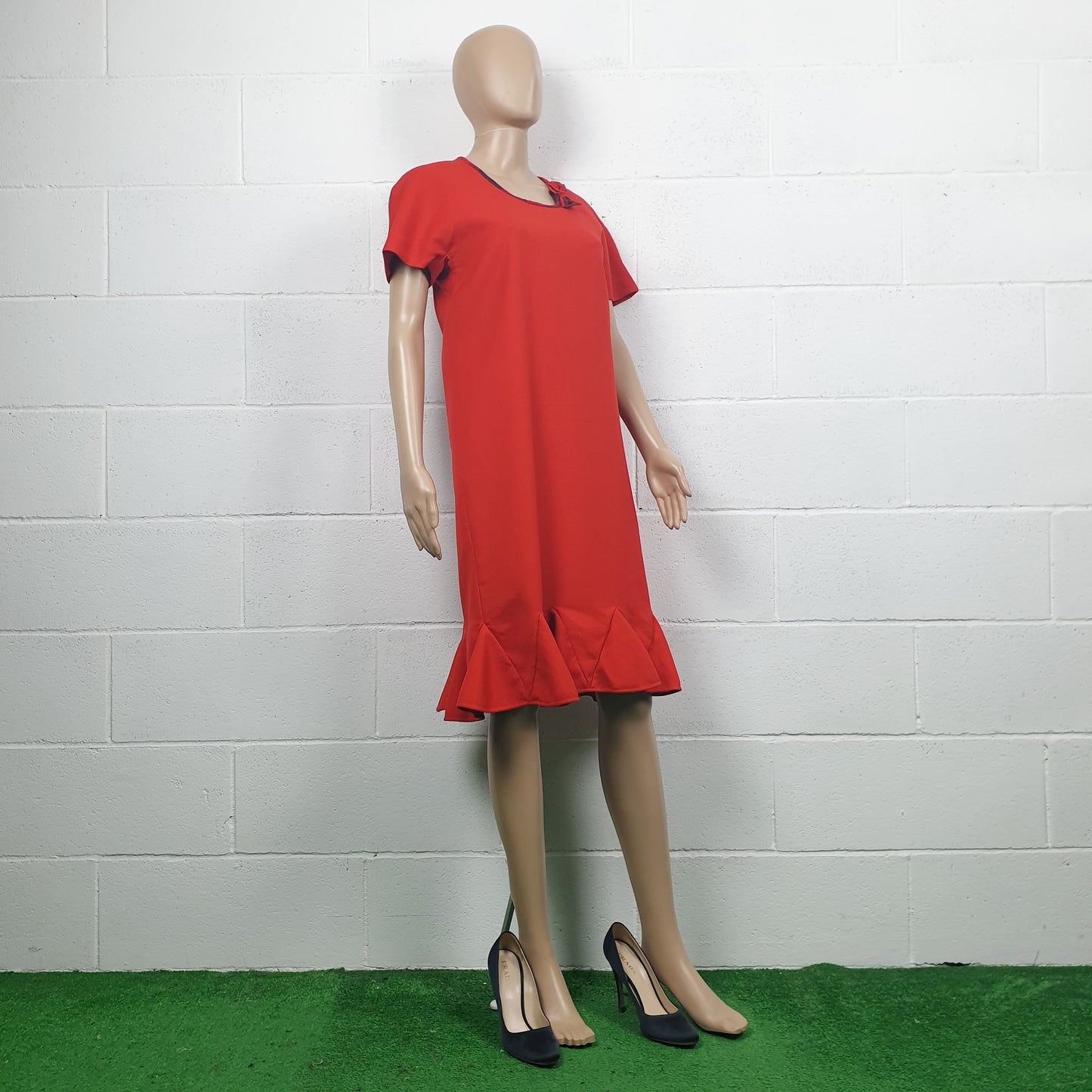 Abito rosso Pirovano Via Montenapoleone