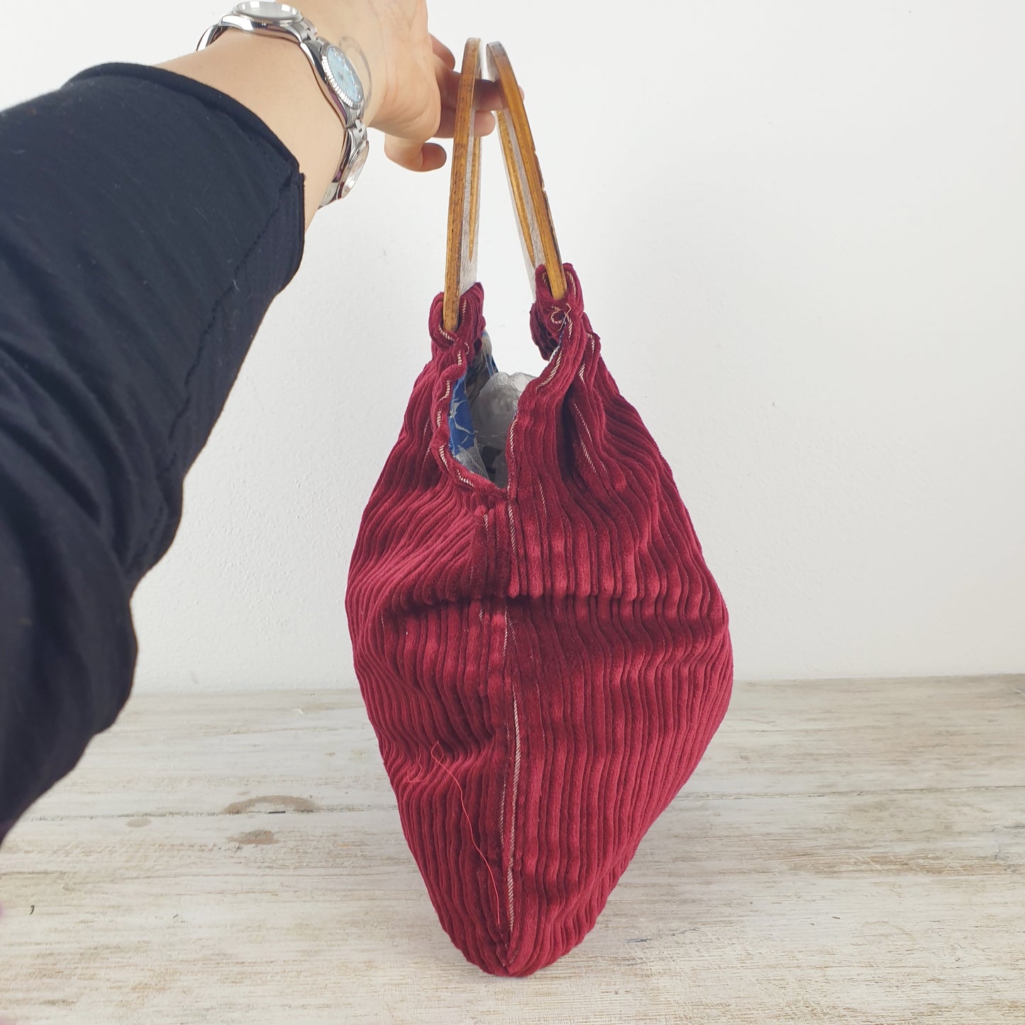 borsa vintage in velluto e legno