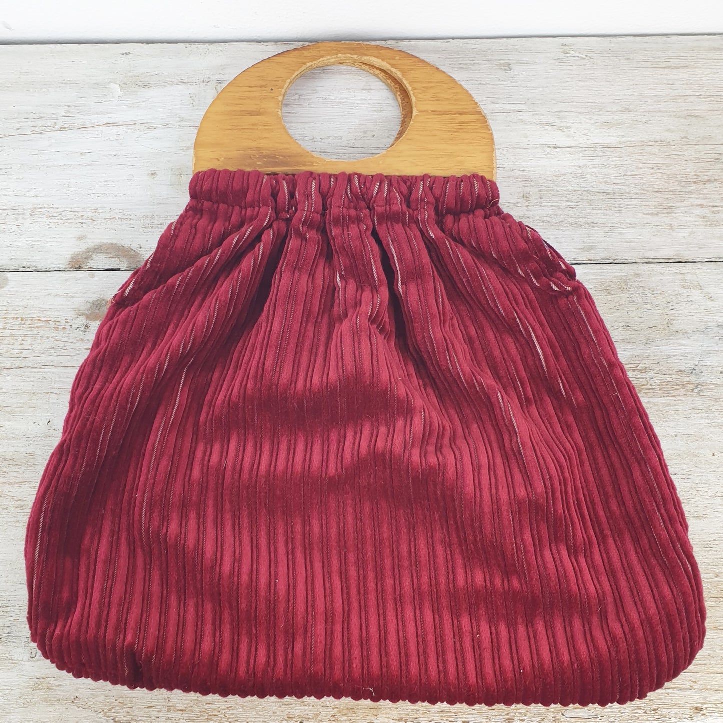 borsa vintage in velluto e legno