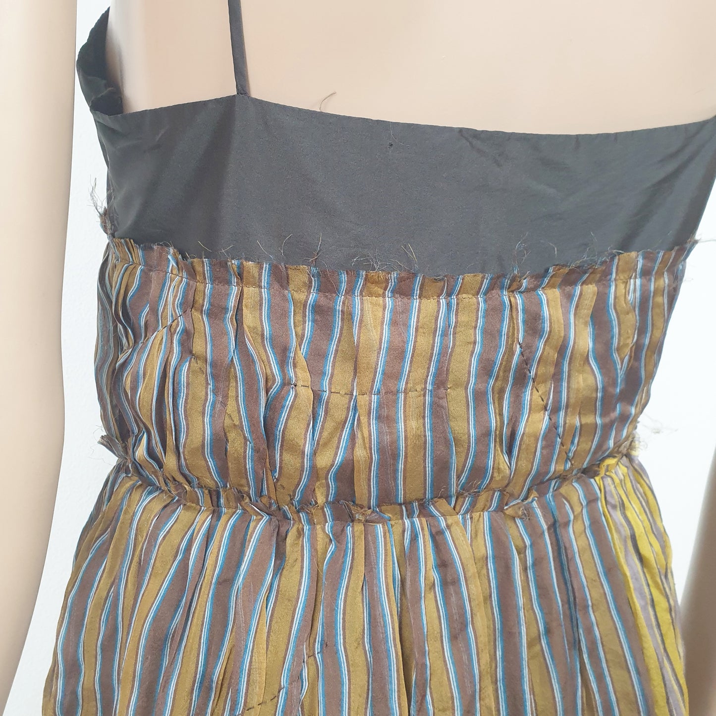 abito Miu Miu in seta con applicazioni