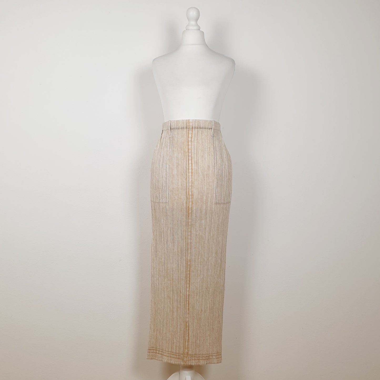 Gonna Issey Miyake Pleats please con tasche color sabbia