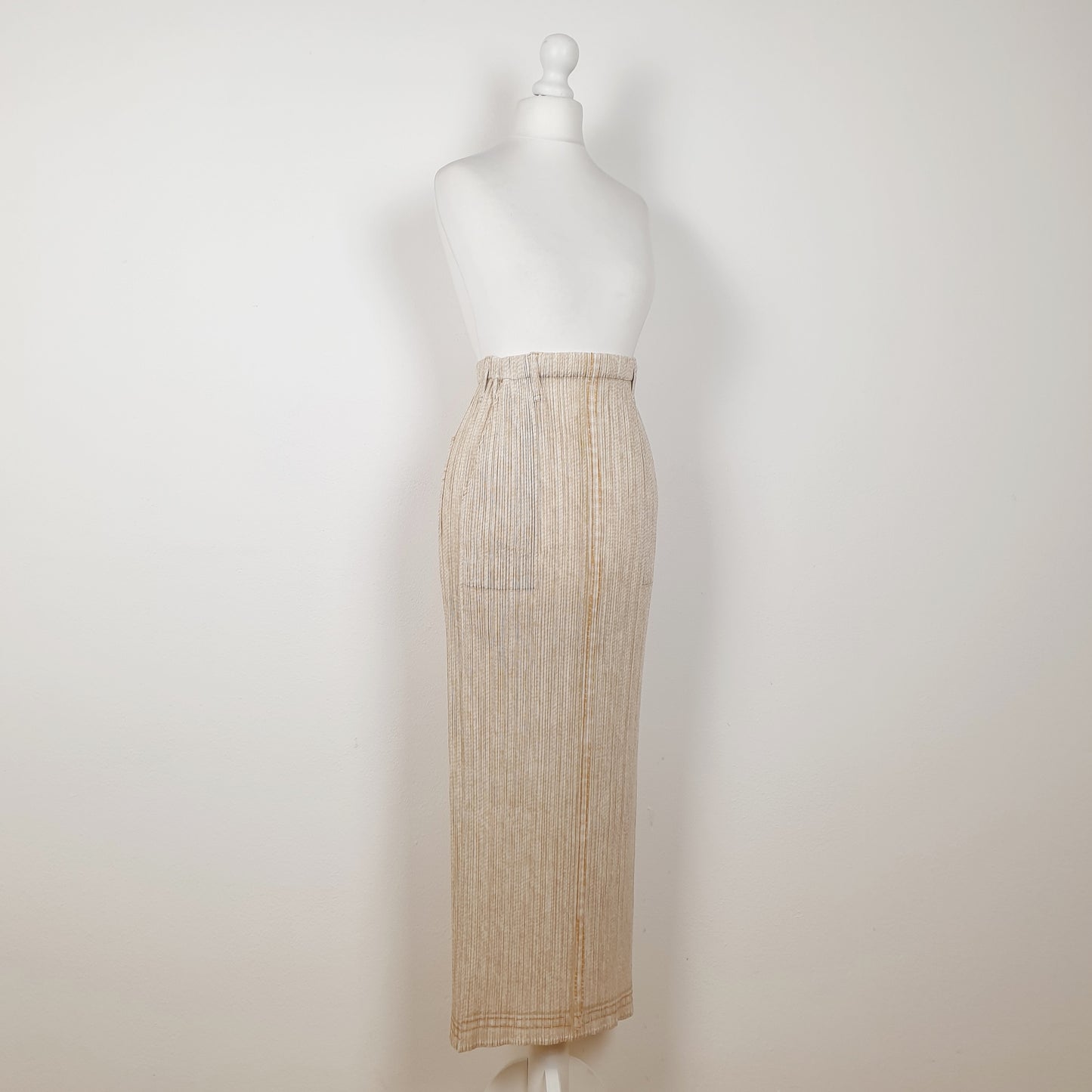 Gonna Issey Miyake Pleats please con tasche color sabbia