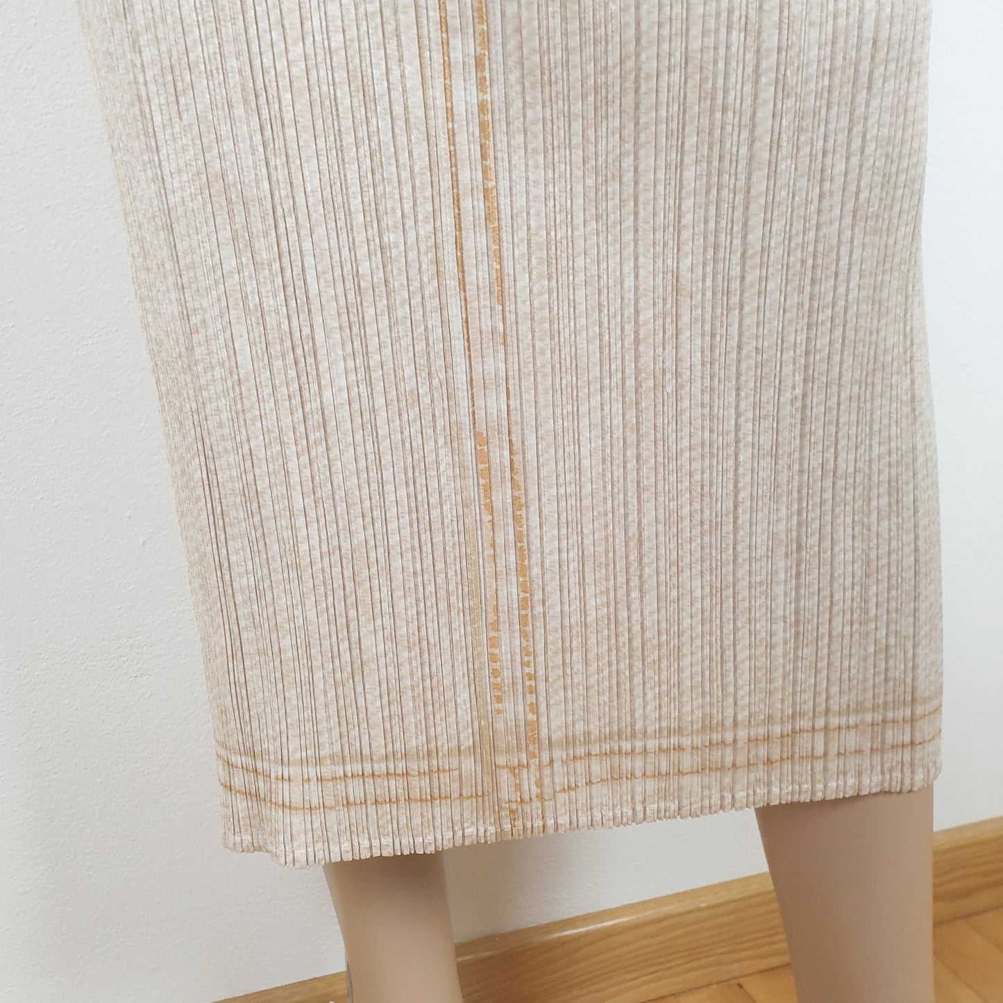Gonna Issey Miyake Pleats please con tasche color sabbia