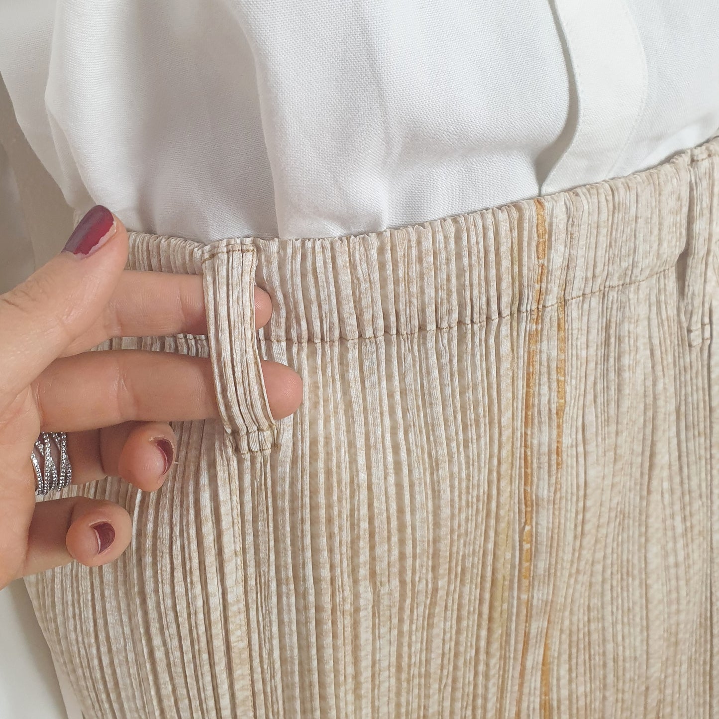 Gonna Issey Miyake Pleats please con tasche color sabbia