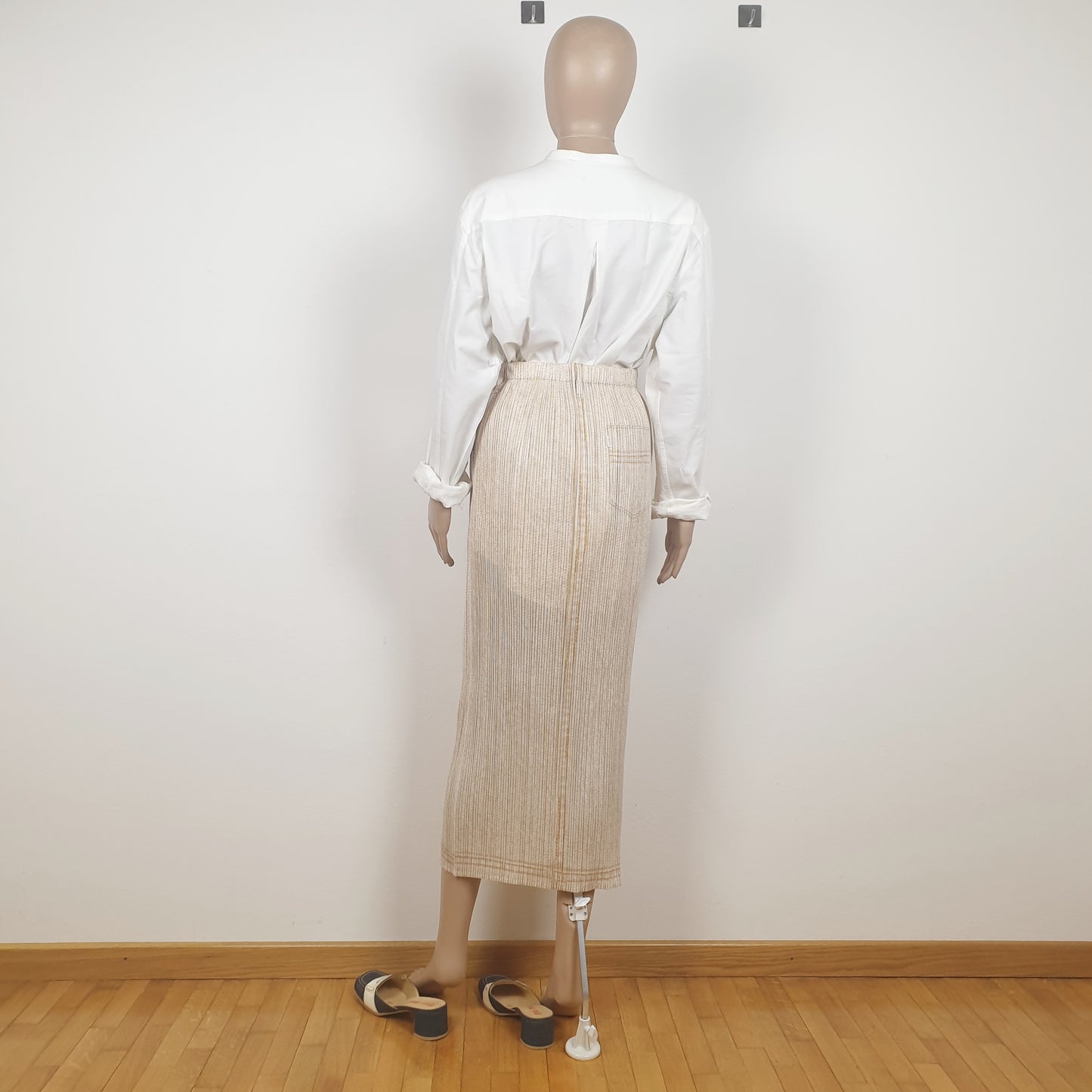 Gonna Issey Miyake Pleats please con tasche color sabbia