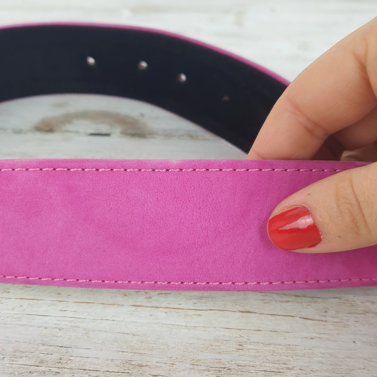 cintura in camoscio rosa con fibbia YSL