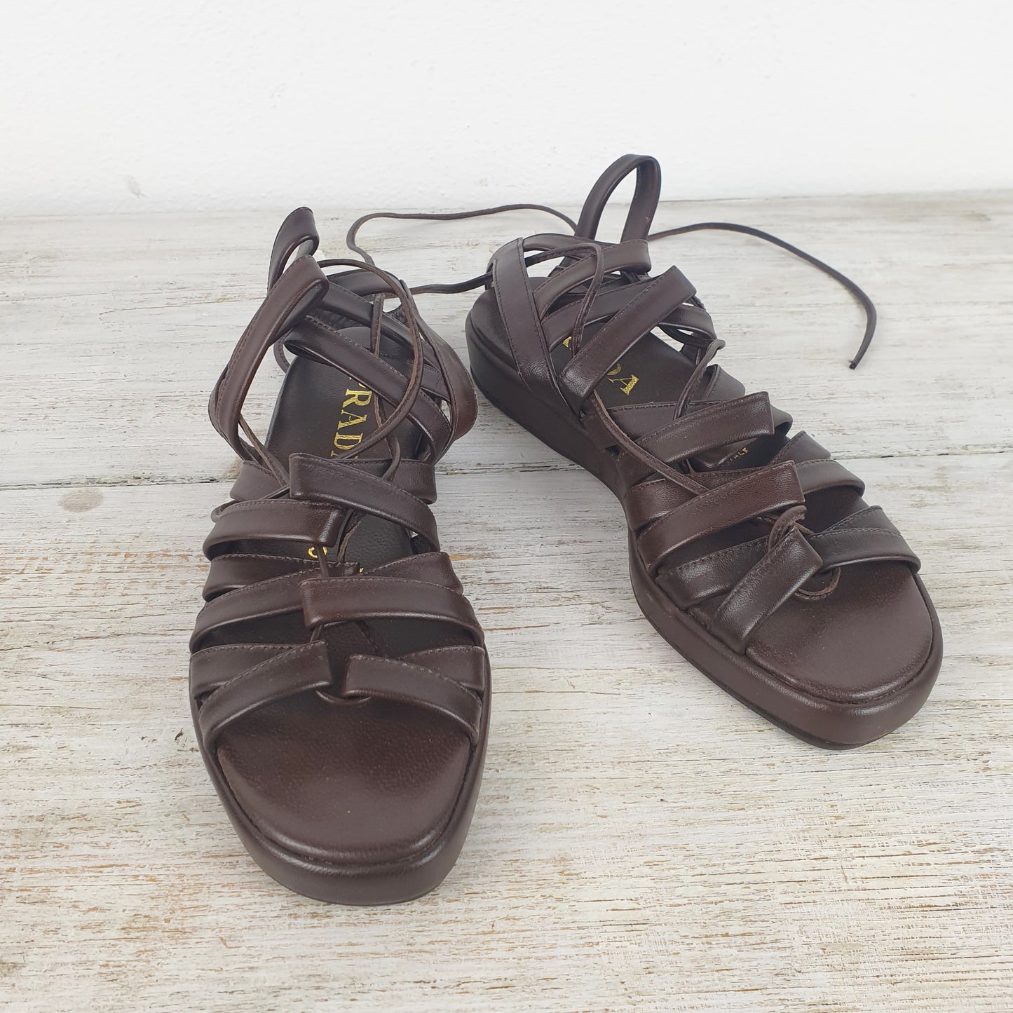 sandali Prada pelle marrone