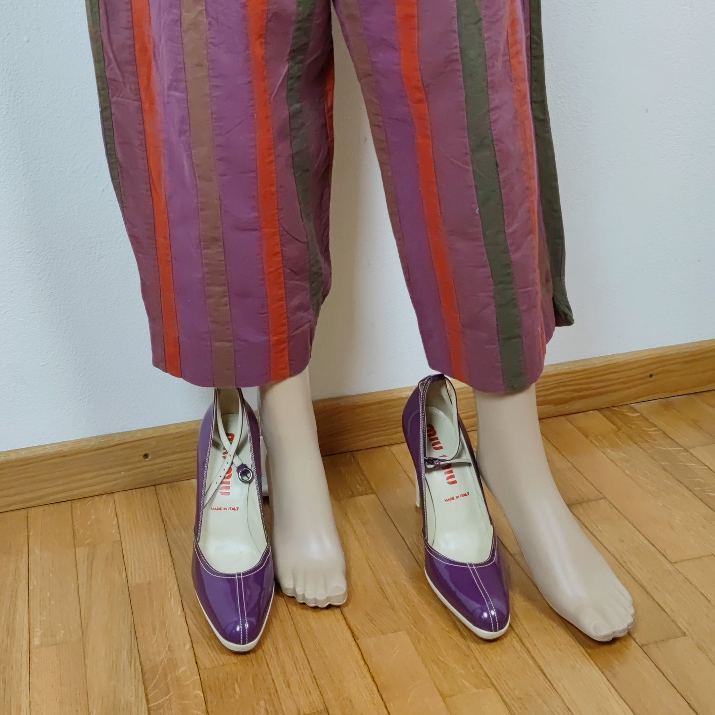 Pantaloni Romeo Gigli rigoni verticali viola