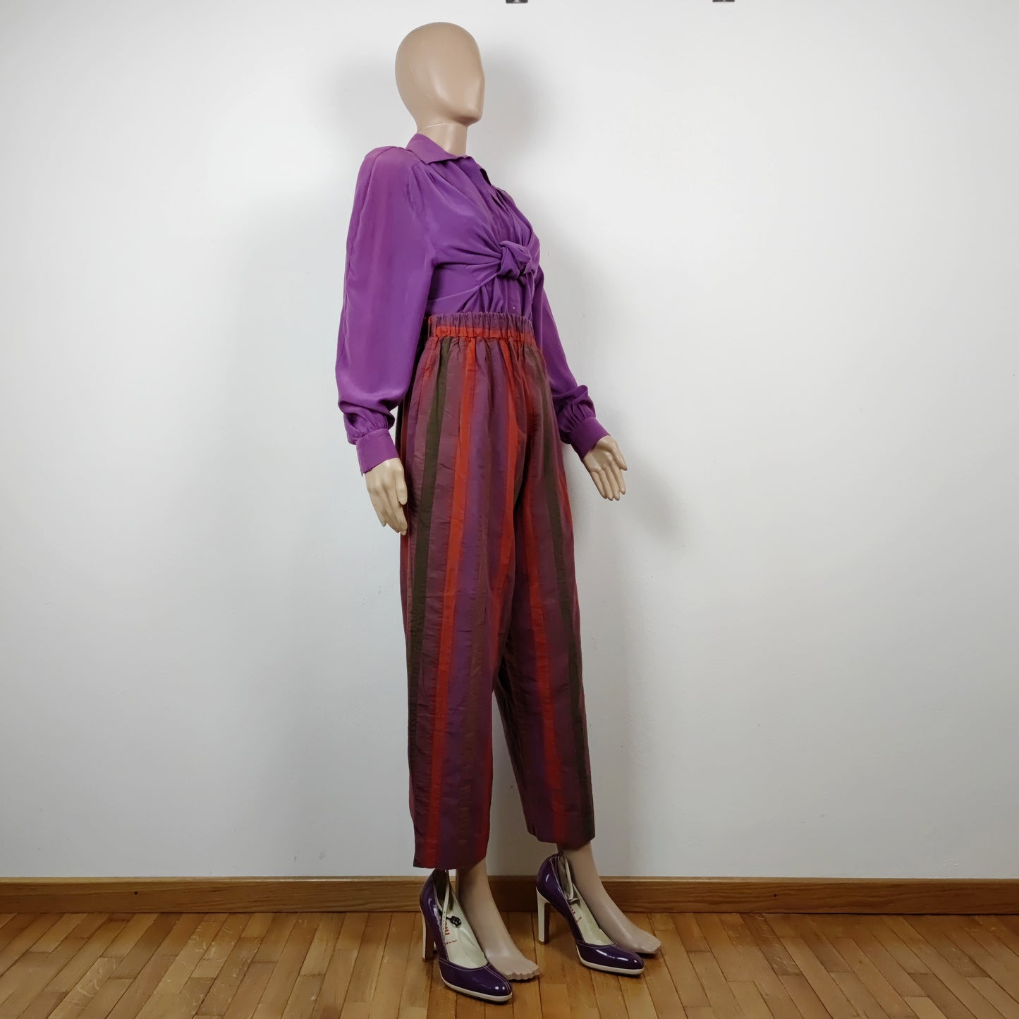 Pantaloni Romeo Gigli rigoni verticali viola