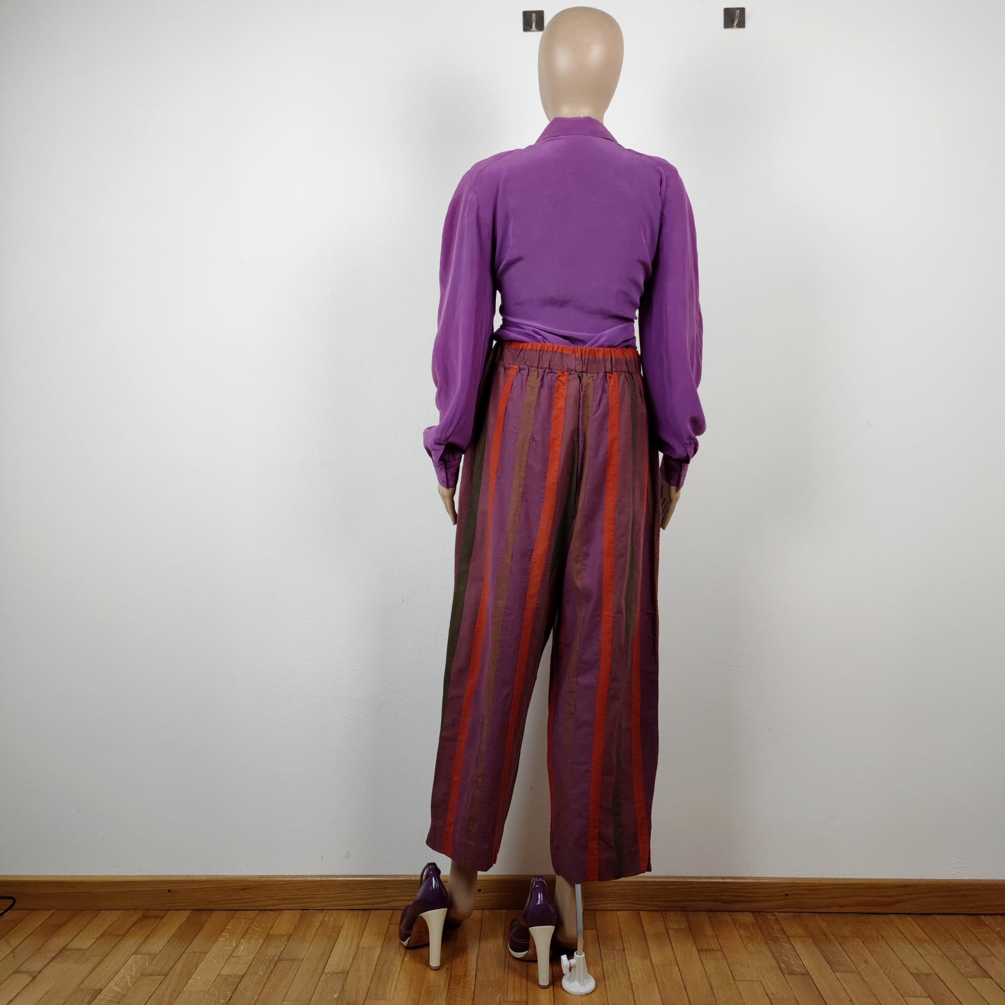 Pantaloni Romeo Gigli rigoni verticali viola