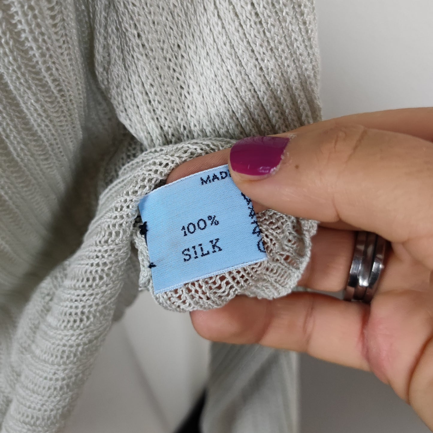 Completo in maglia di seta - top e gonna
