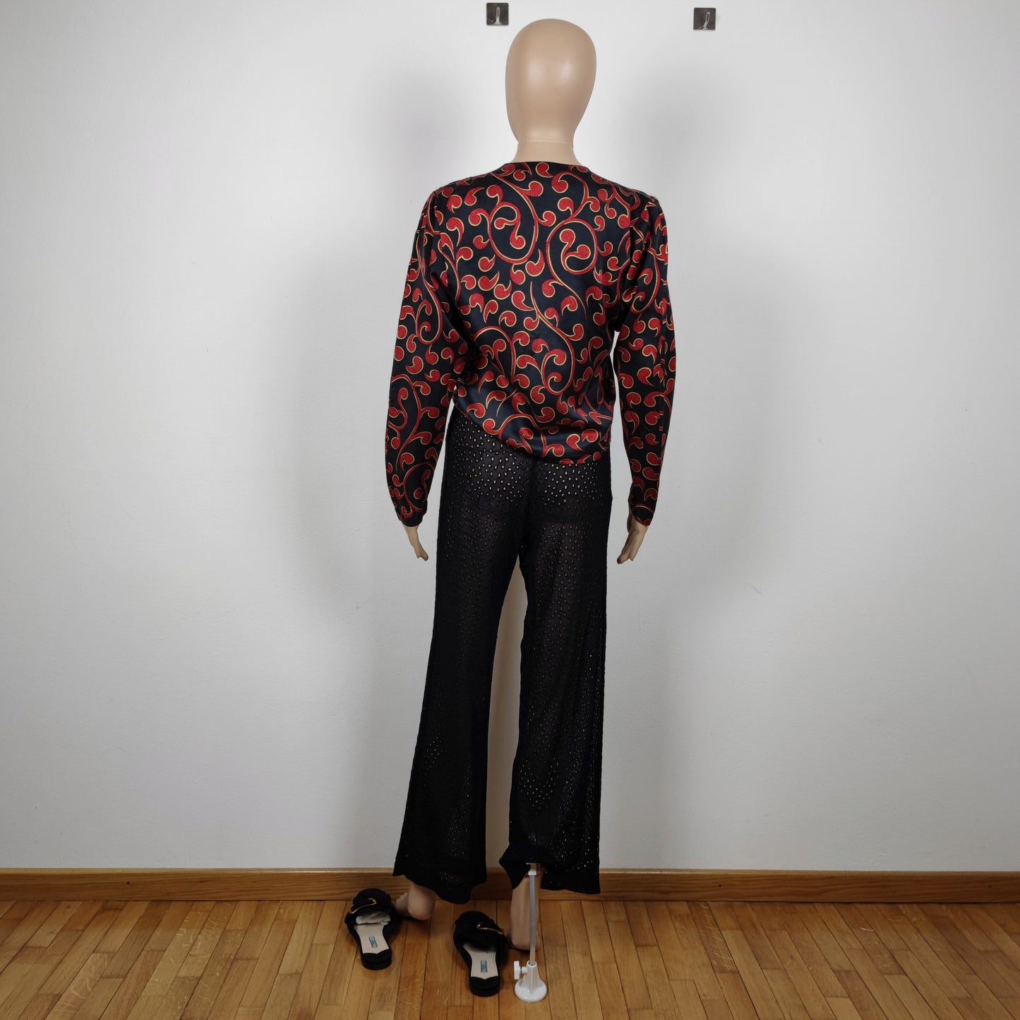 pantaloni neri traforati Romeo Gigli
