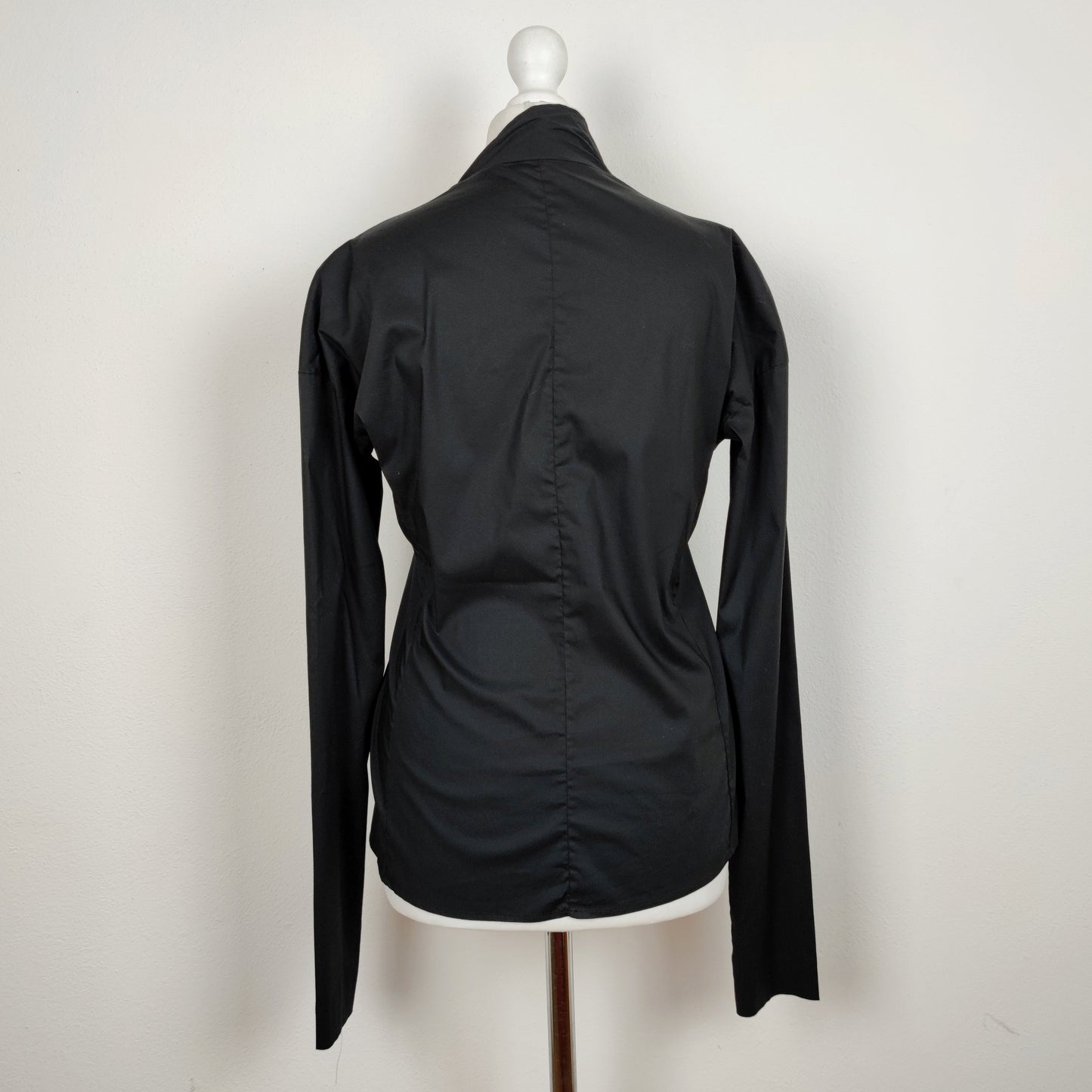 camicia Romeo Gigli nera con fiocchi