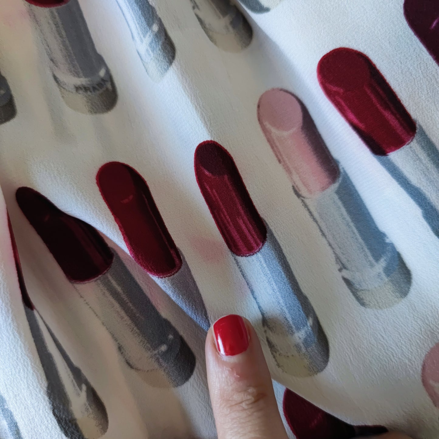 gonna Prada lipstick