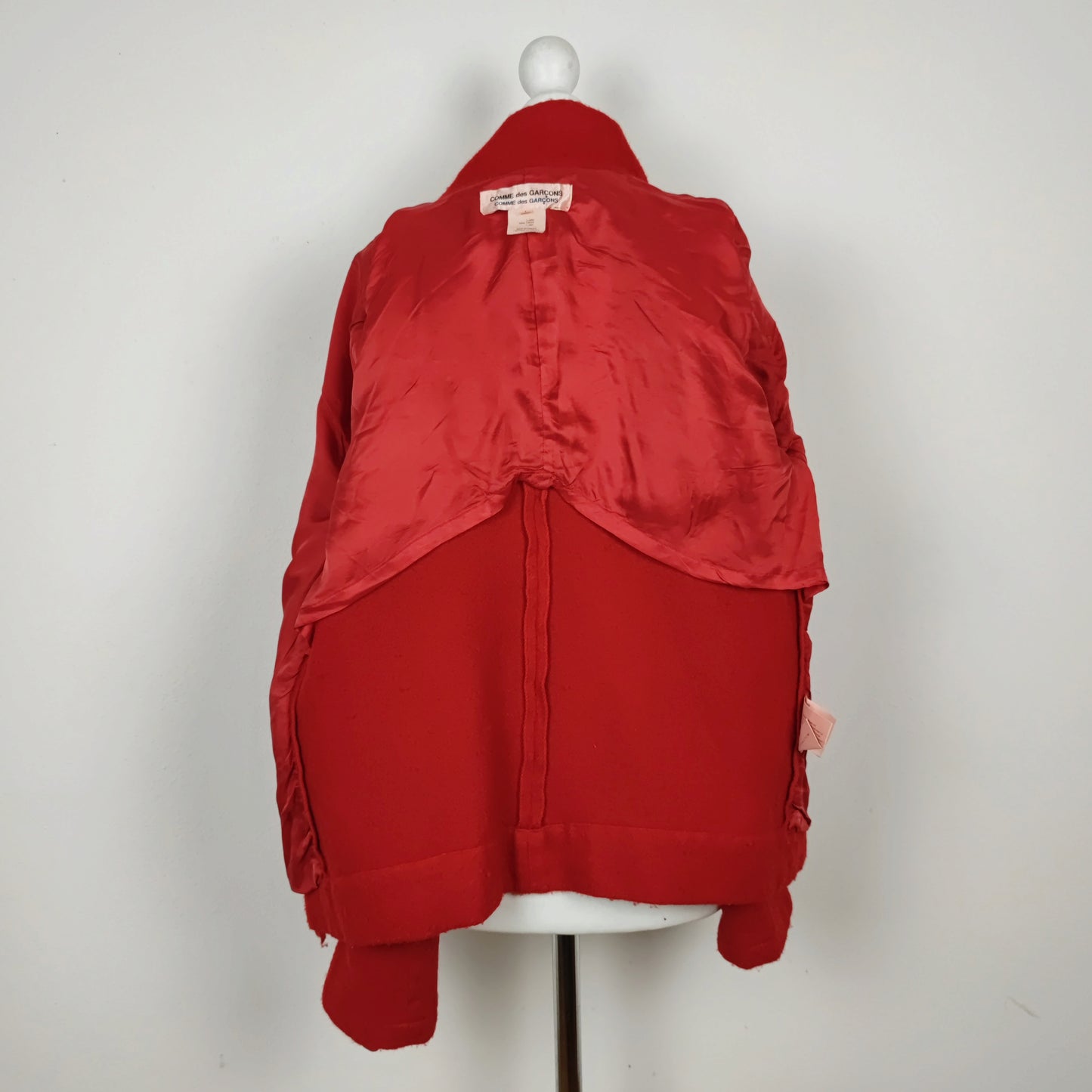 Giacca rossa con fiocchi Comme des Garçons