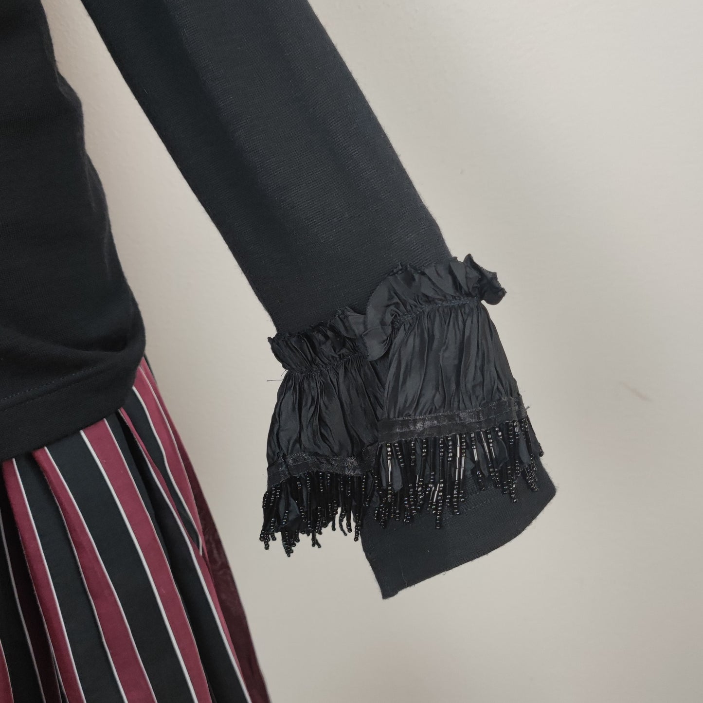 Maglia Comme des Garçons nera con perline