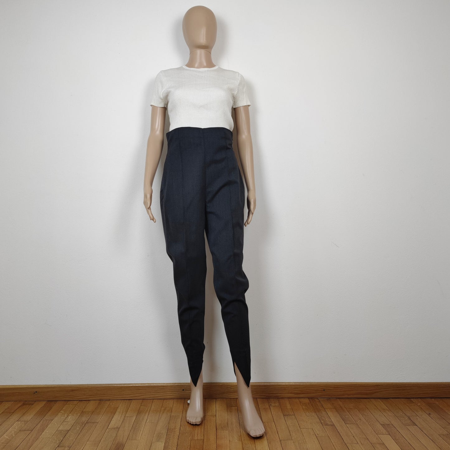 Pantaloni vintage Romeo Gigli con punte sul fondo