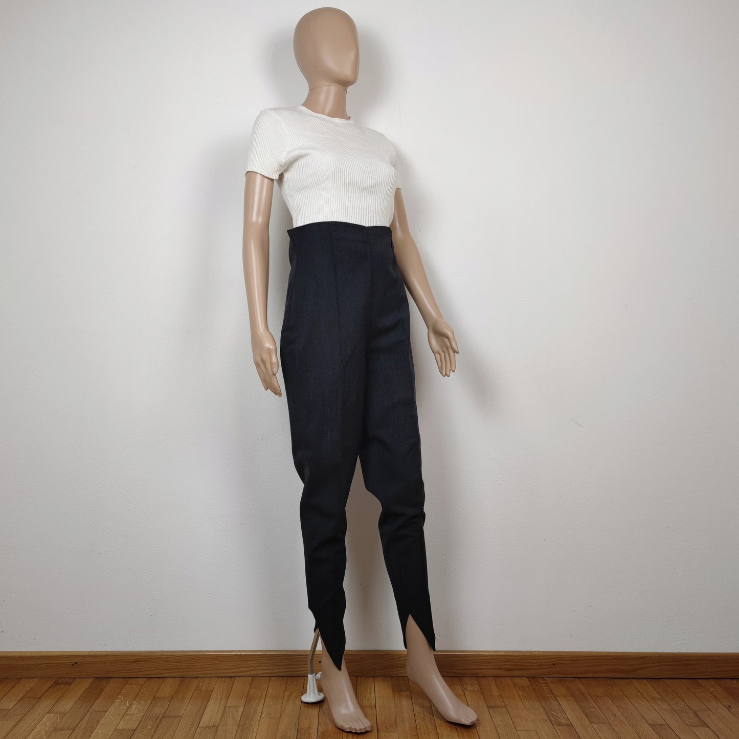 Pantaloni vintage Romeo Gigli con punte sul fondo