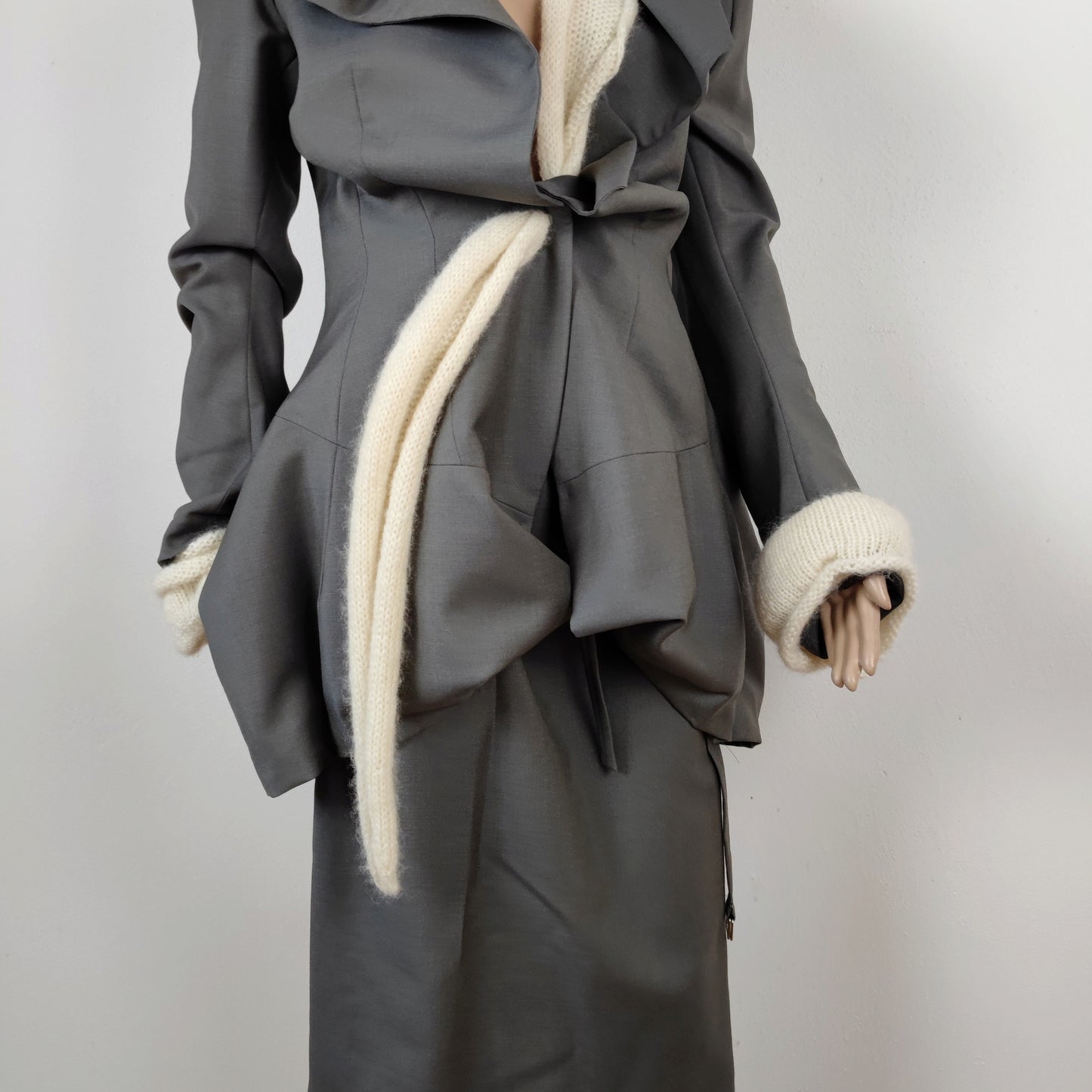 Completo grigio Yohji Yamamoto