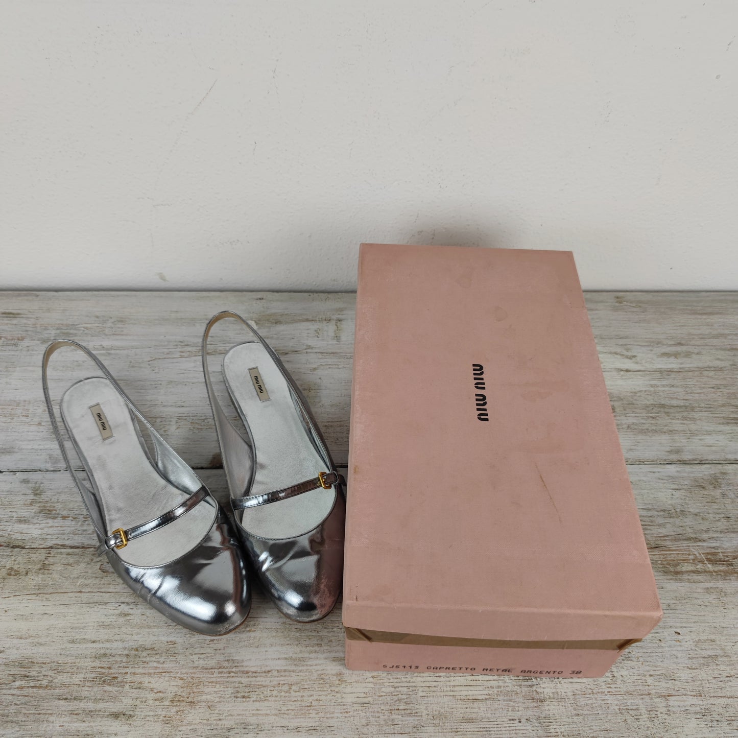 Ballerine sling back Miu Miu laminato argento