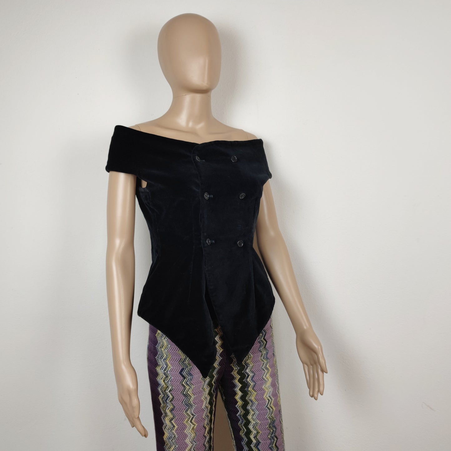 Corpetto in velluto nero Romeo Gigli 1991