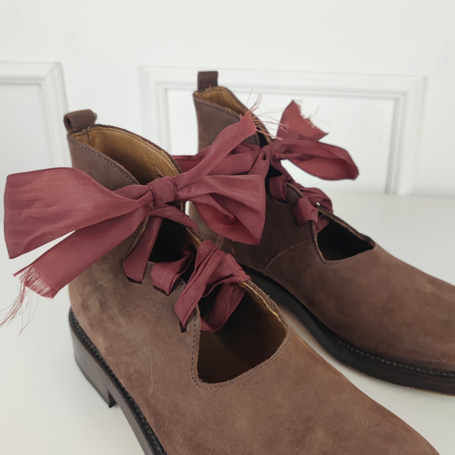 Scarpe Romeo Gigli con nastro