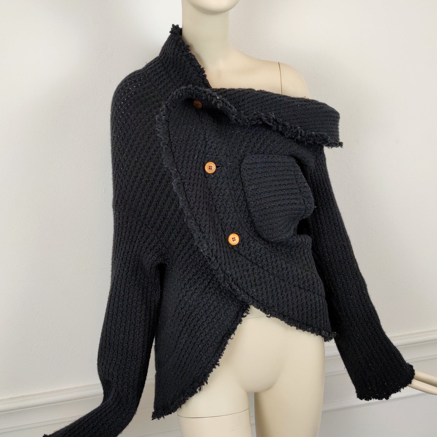 Maglione nero Comme des Garçons tondo
