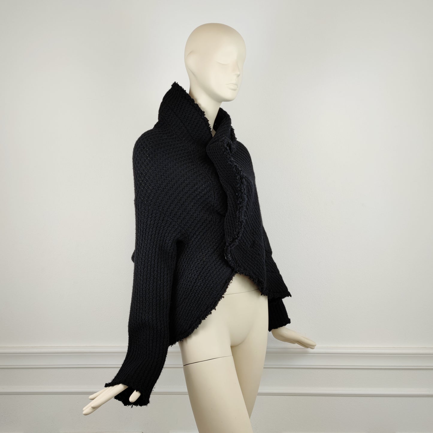 Maglione nero Comme des Garçons tondo