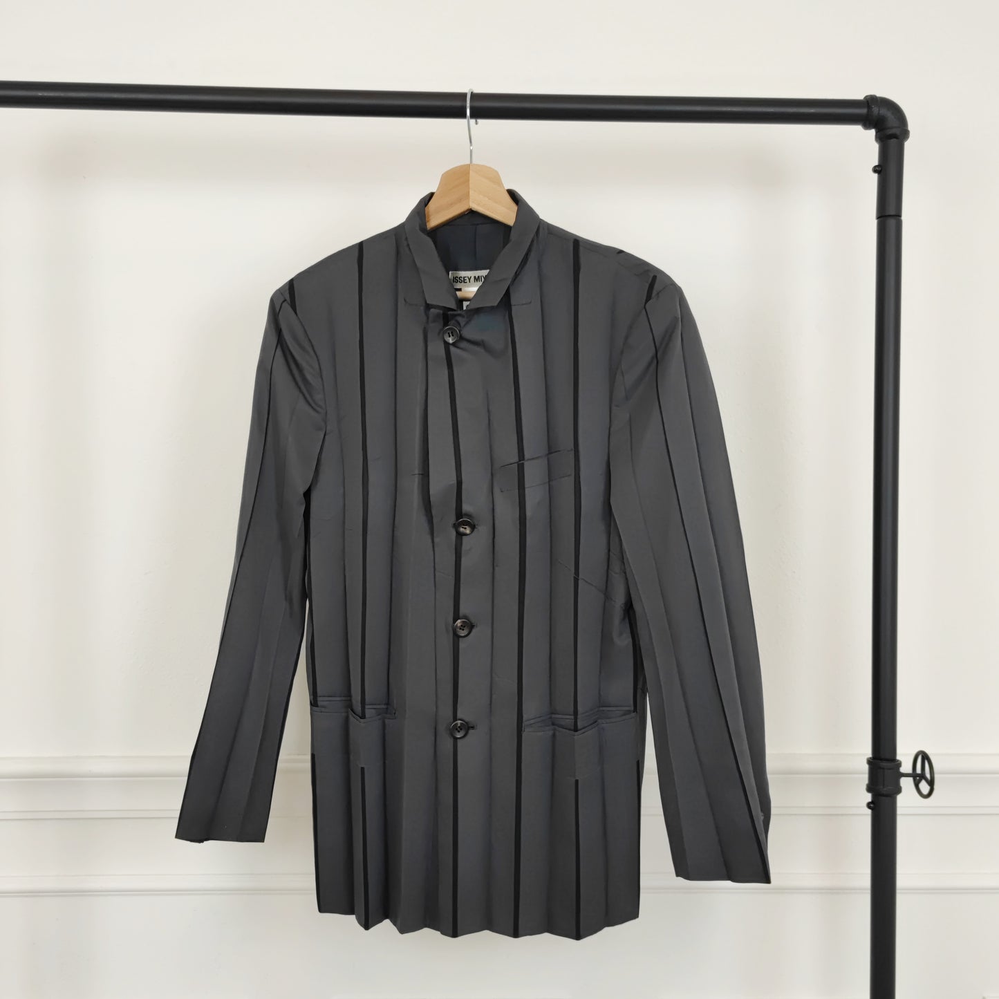 Giacca grigio antracite Issey Miyake