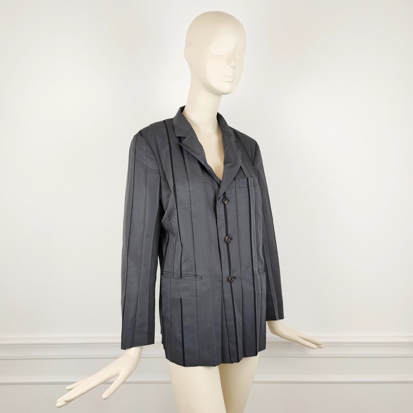 Giacca grigio antracite Issey Miyake
