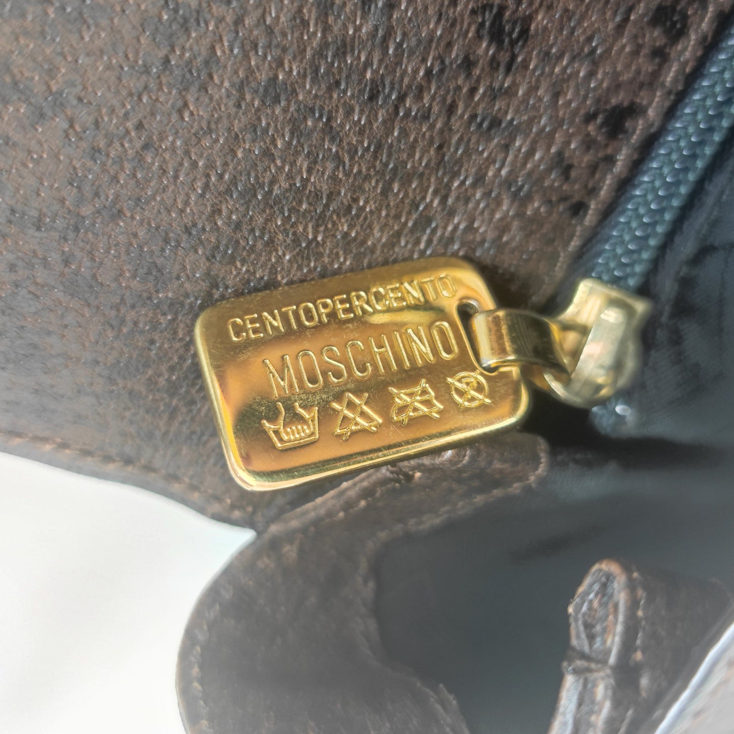 Borsa Moschino Redwall cuore rosso