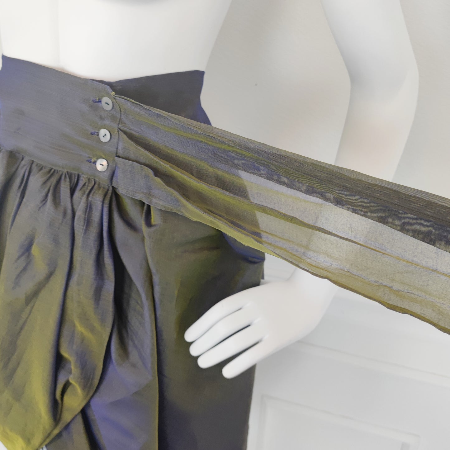Gonna Romeo Gigli spring summer 1990