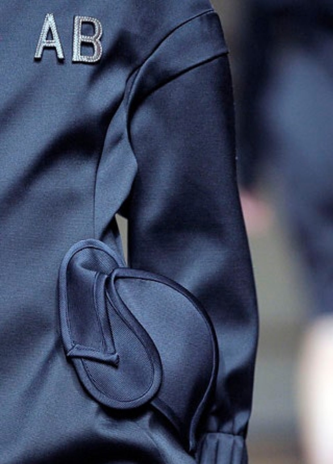 Miu Miu | Maxi spilla in tessuto verde