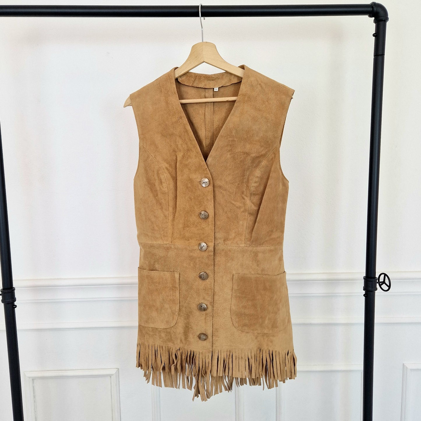 Gilet in camoscio con frange