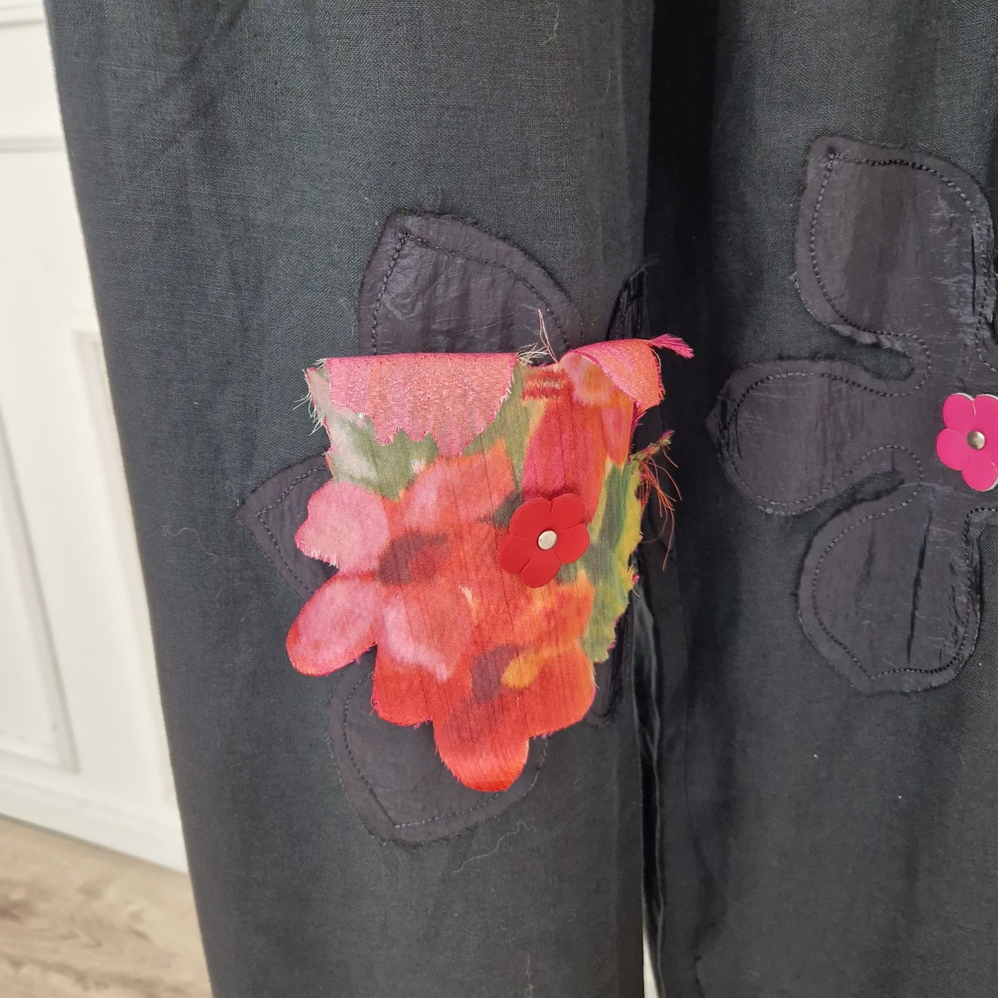 Mariella Burani | Completo pantalone fiori applicati