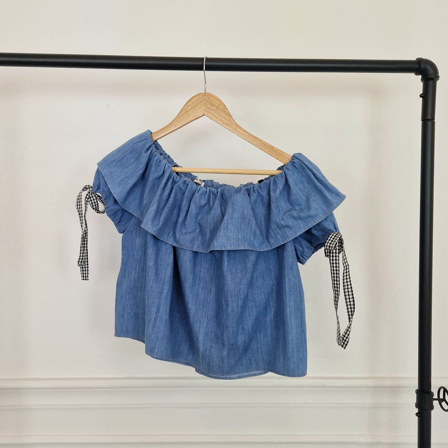 Miu Miu | Top in denim con fiocchetti