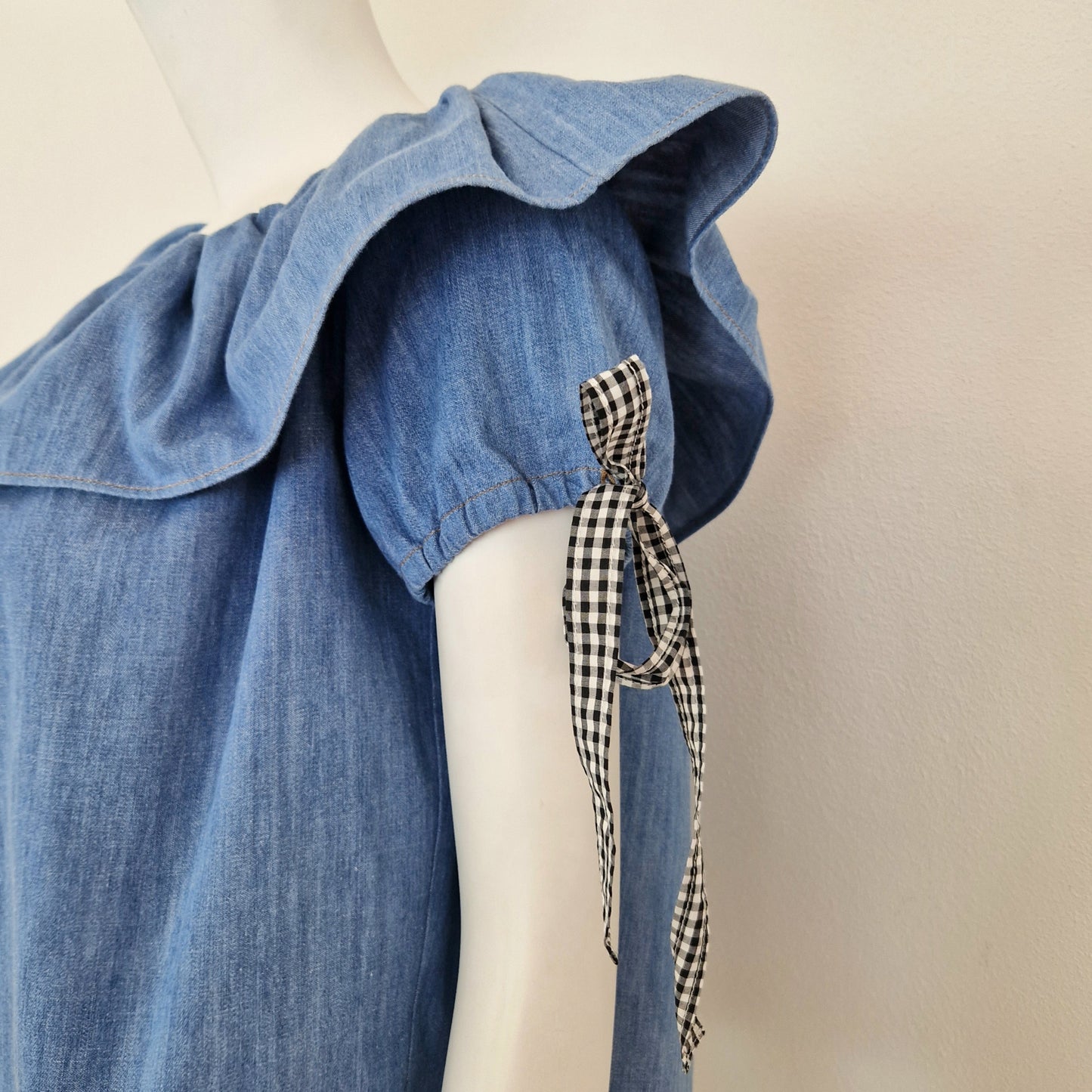 Miu Miu | Top in denim con fiocchetti