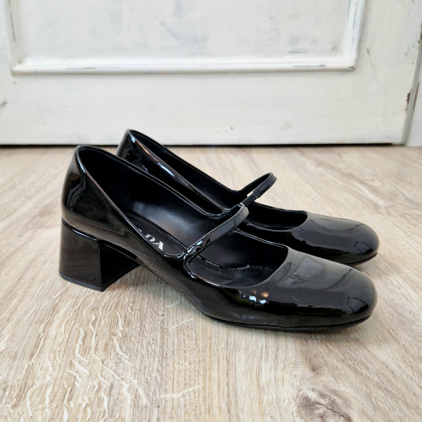 Prada | Mary jane vernice nera nr.37