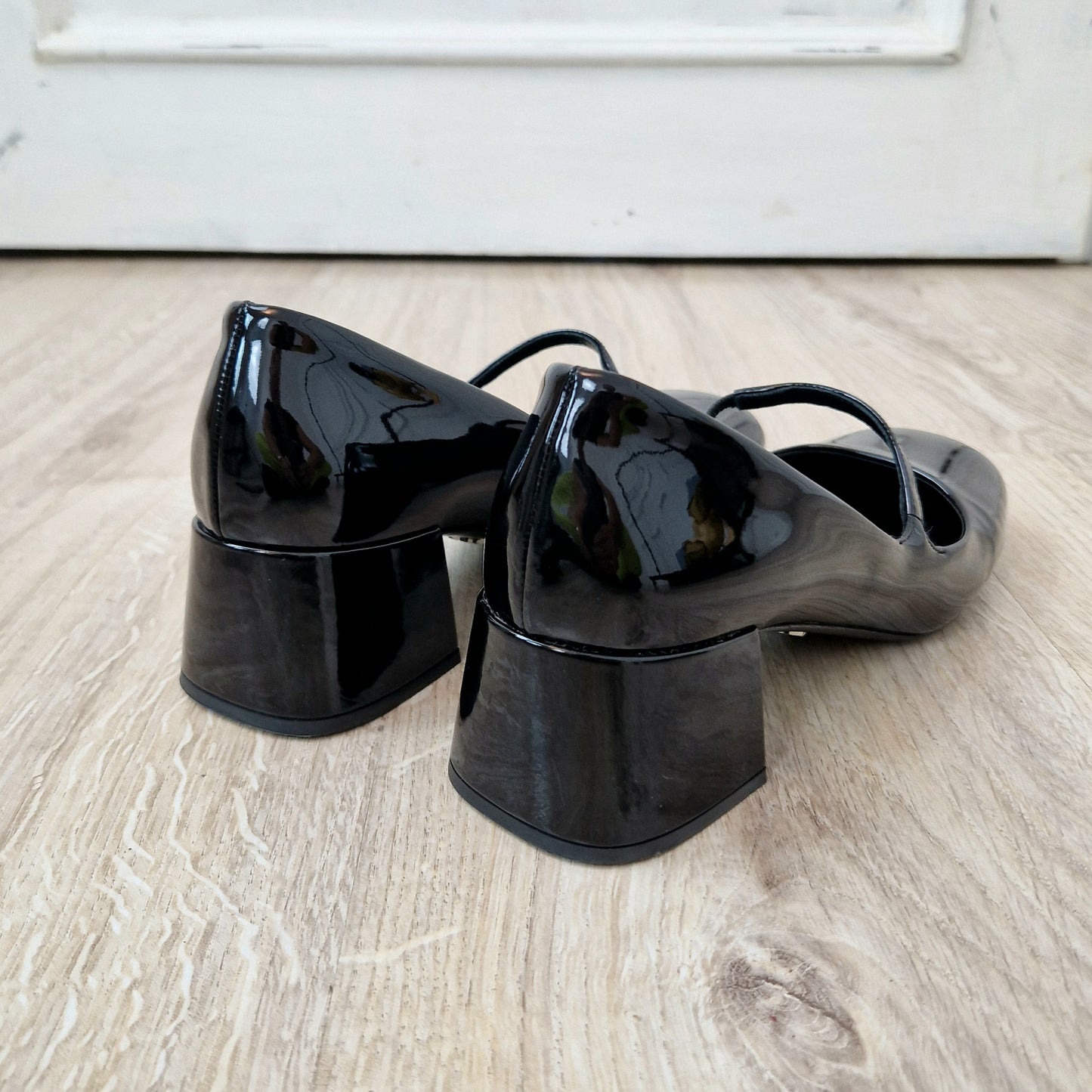 Prada | Mary jane vernice nera nr.37