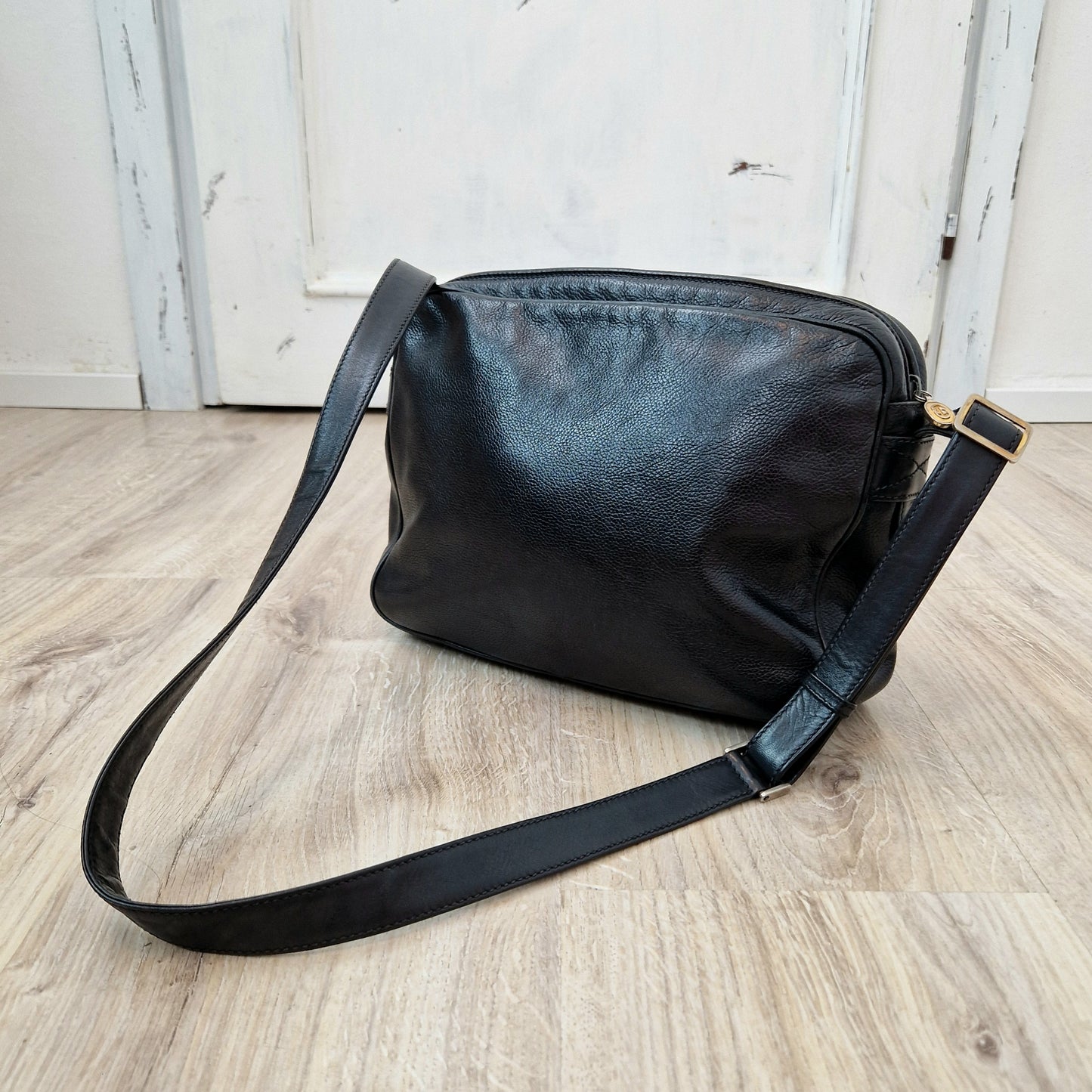 Gucci | Borsa vintage in pelle nera