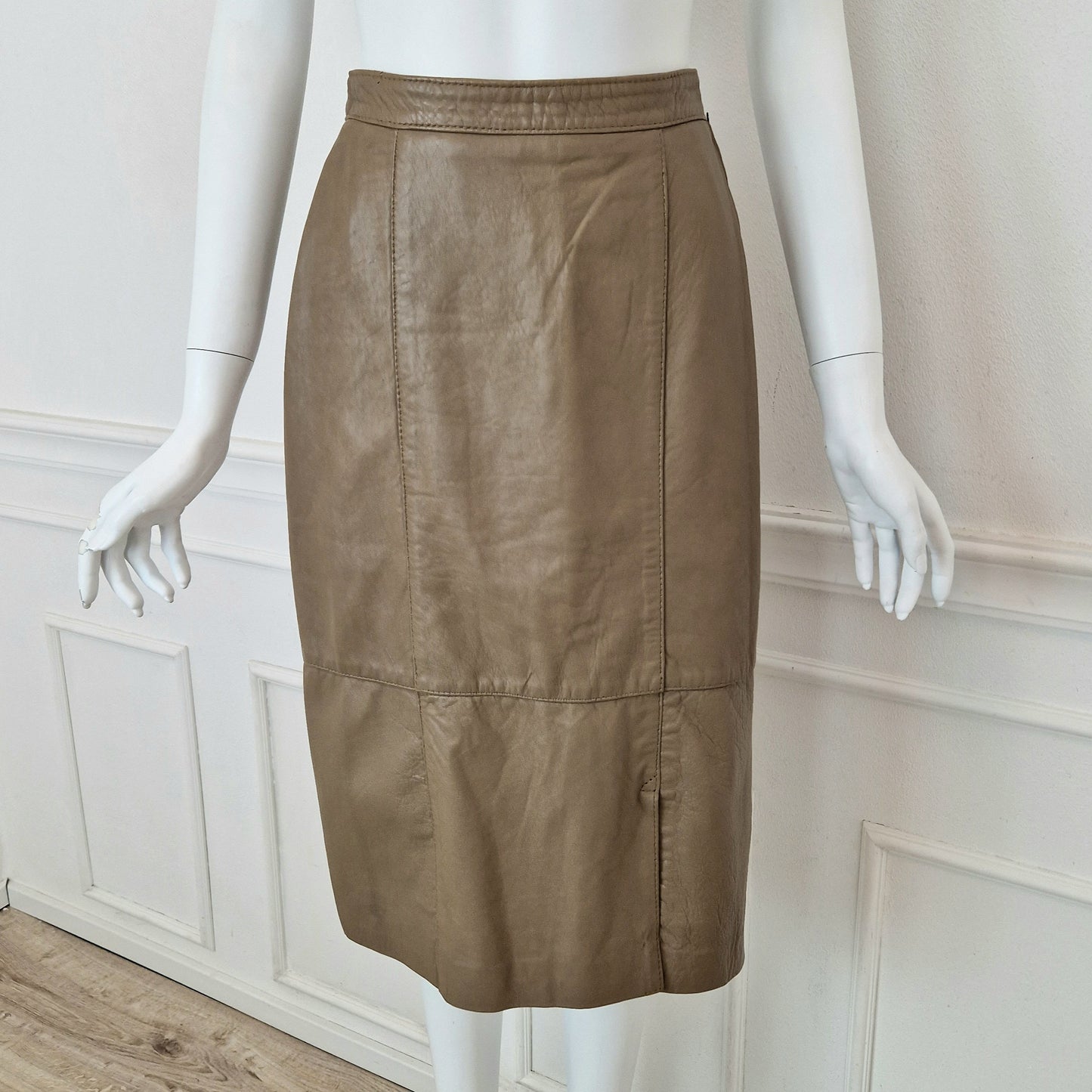 Gonna vintage in pelle tortora