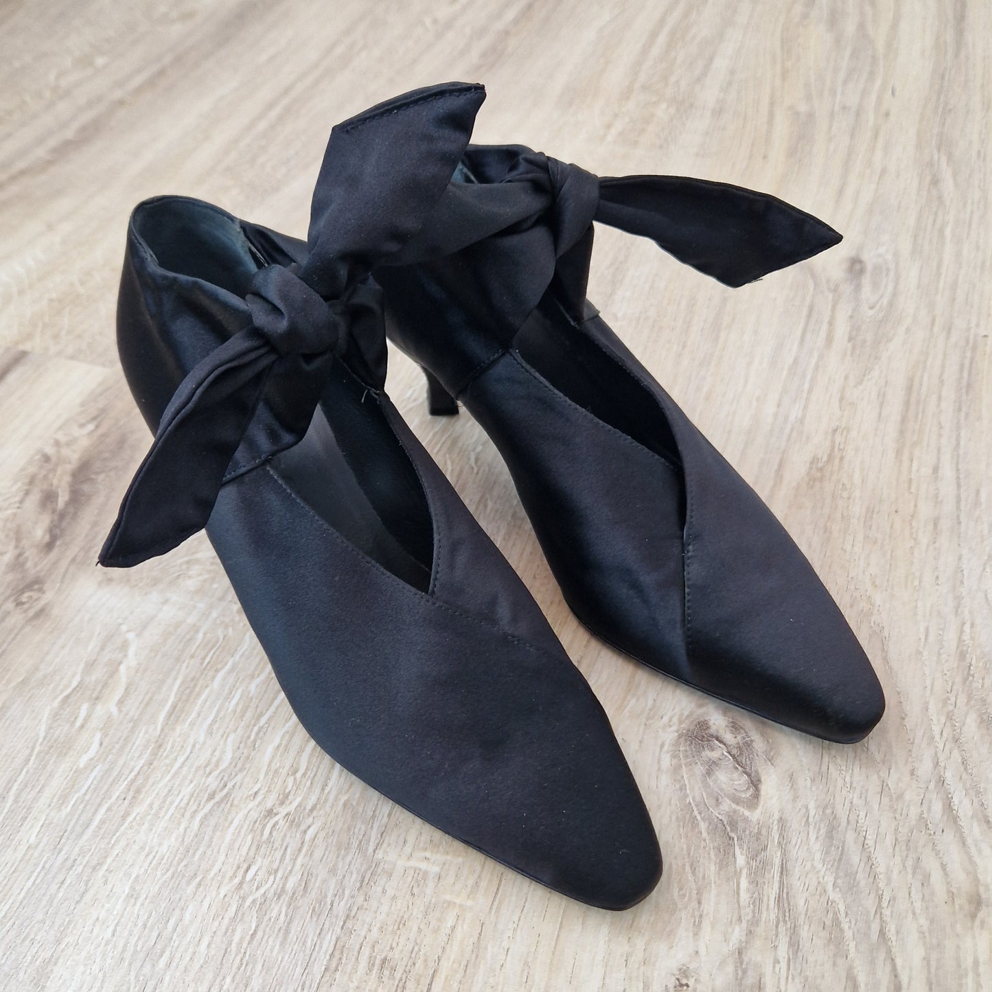 Romeo Gigli | Scarpe vintage raso nero