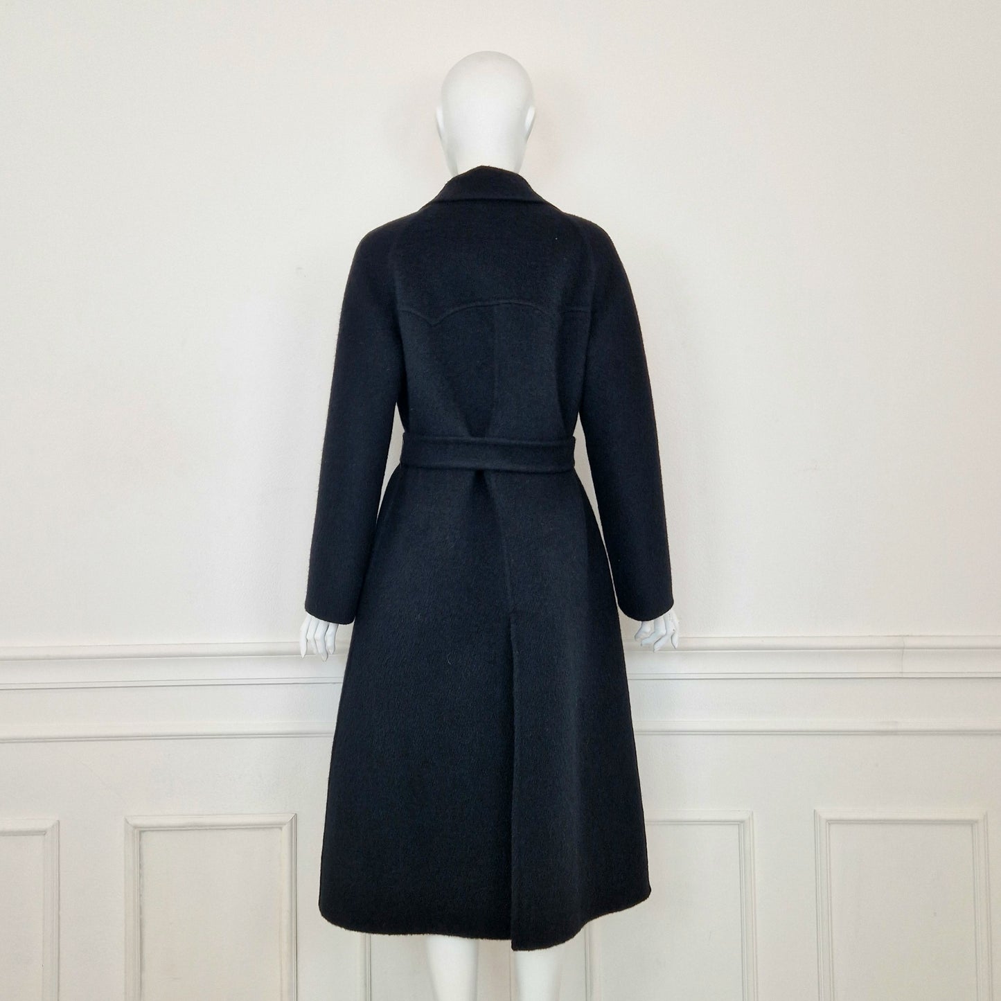 Cappotto nero sartoriale