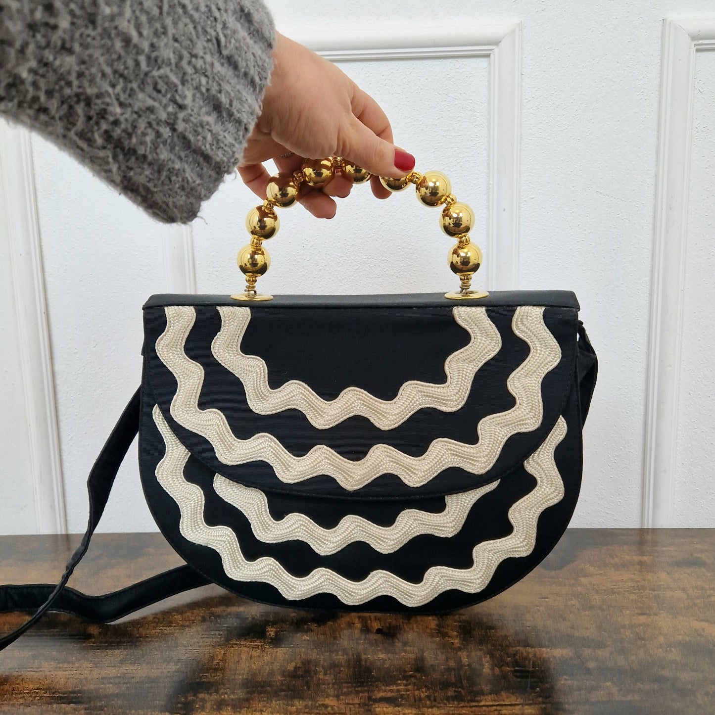 Moschino | Borsa vintage applicazioni zig zag