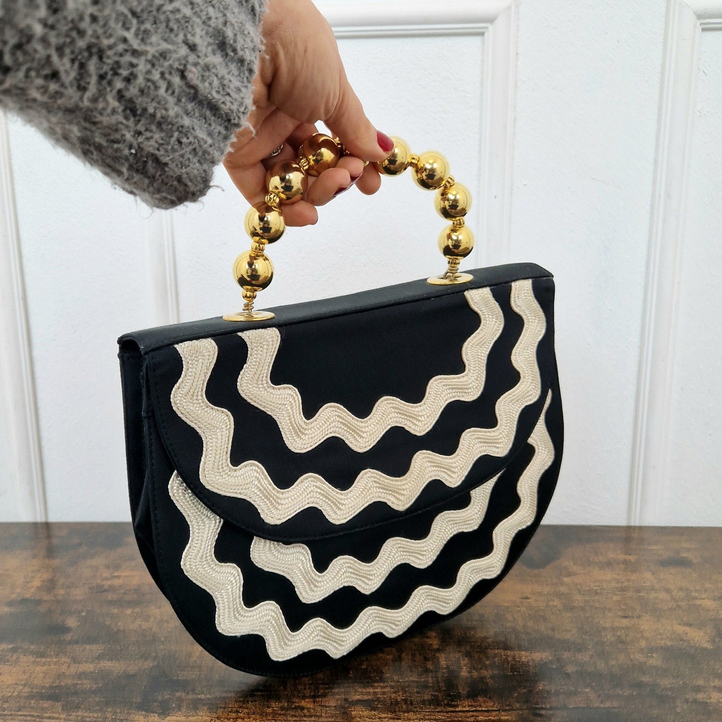 Moschino | Borsa vintage applicazioni zig zag